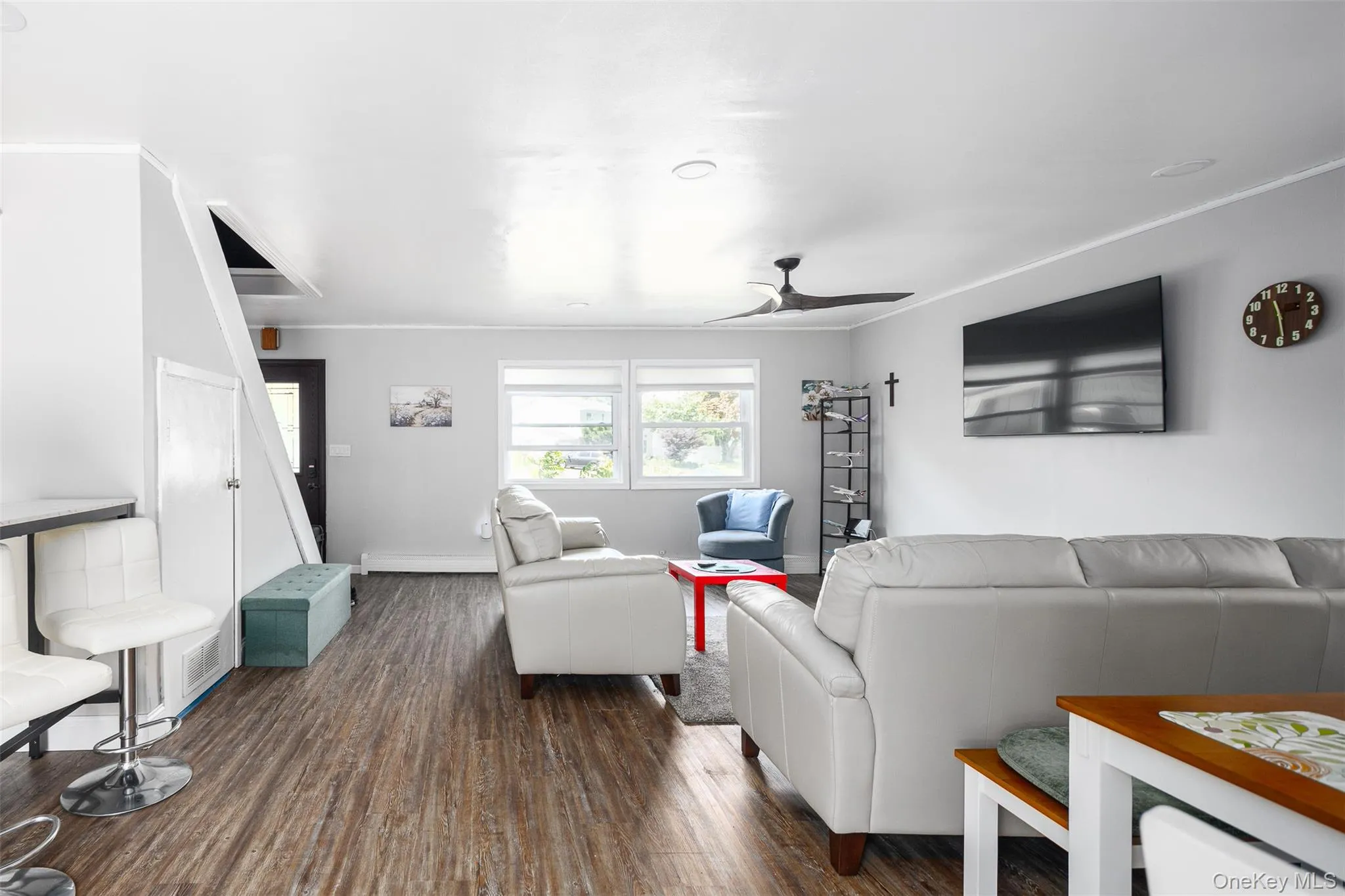 215 Avondale Drive, Brookhaven, NY, 3 Bedrooms Bedrooms, 6 Rooms Rooms,1 BathroomBathrooms,Residential,For Rent,Avondale,0,1010573 215 Avondale Drive, Brookhaven, NY, 3 Bedrooms Bedrooms, 6 Rooms Rooms,1 BathroomBathrooms,Residential,For Rent,Avondale,0,1010573