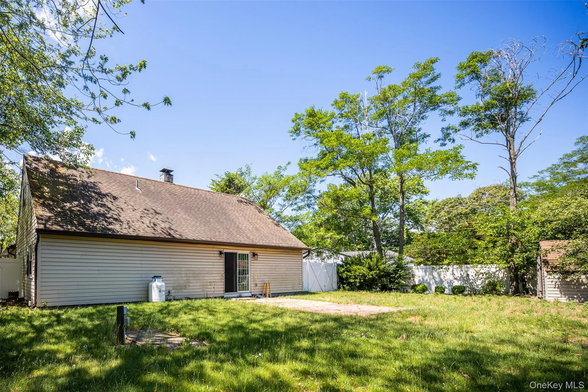 215 Avondale Drive, Brookhaven, NY, 3 Bedrooms Bedrooms, 6 Rooms Rooms,1 BathroomBathrooms,Residential,For Rent,Avondale,0,1010573 215 Avondale Drive, Brookhaven, NY, 3 Bedrooms Bedrooms, 6 Rooms Rooms,1 BathroomBathrooms,Residential,For Rent,Avondale,0,1010573