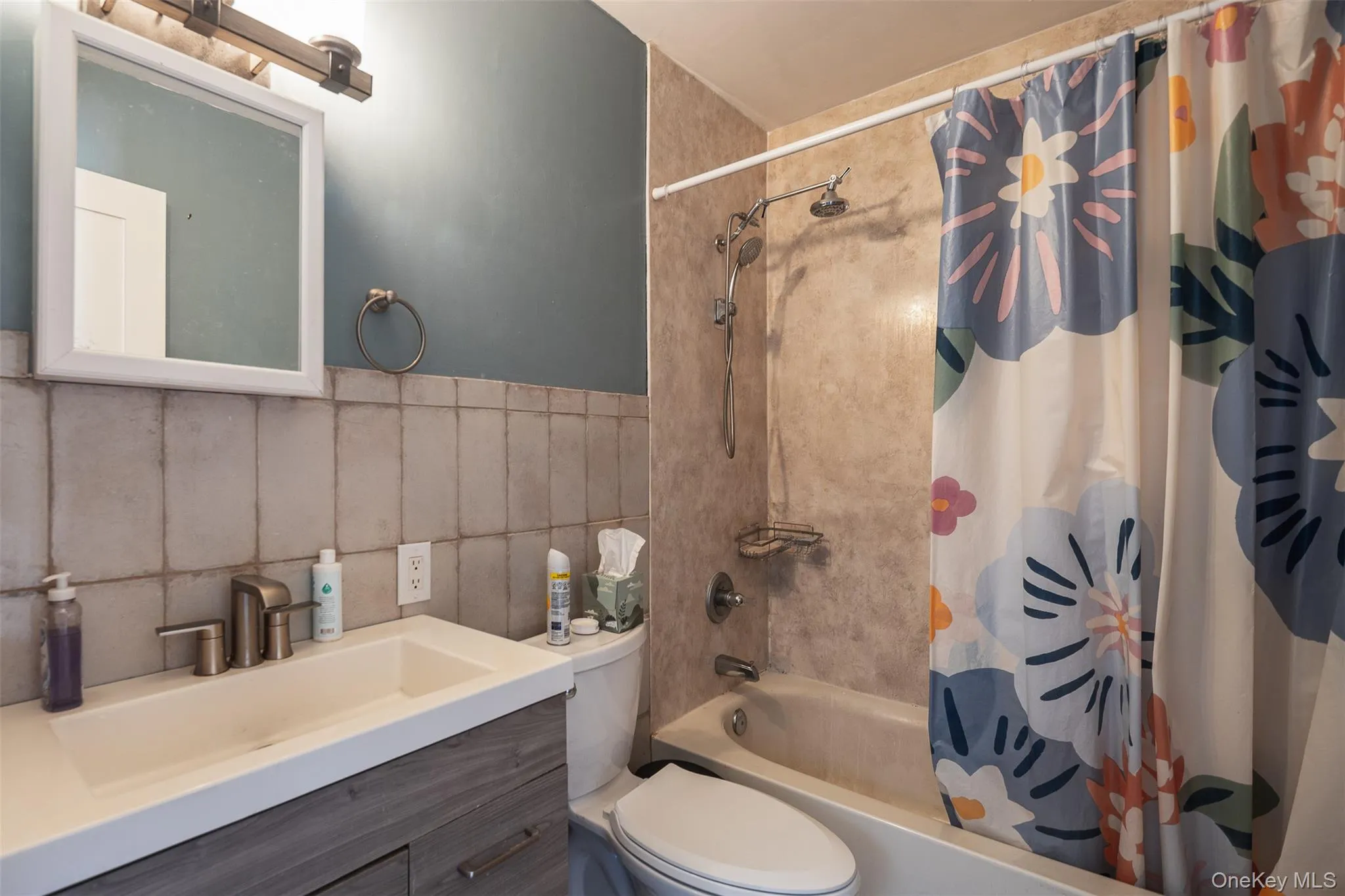 215 Avondale Drive, Brookhaven, NY, 3 Bedrooms Bedrooms, 6 Rooms Rooms,1 BathroomBathrooms,Residential,For Rent,Avondale,0,1010573 215 Avondale Drive, Brookhaven, NY, 3 Bedrooms Bedrooms, 6 Rooms Rooms,1 BathroomBathrooms,Residential,For Rent,Avondale,0,1010573
