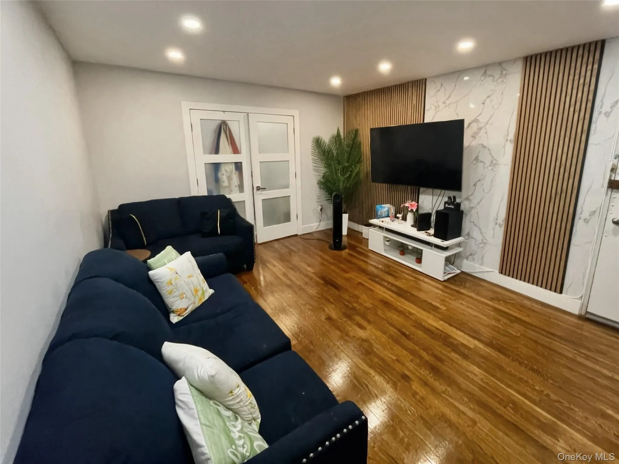 180 Van Cortlandt Park, New York, NY, 2 Bedrooms Bedrooms, 4 Rooms Rooms,1 BathroomBathrooms,Residential,For Rent,Van Cortlandt,0,1010578 180 Van Cortlandt Park, New York, NY, 2 Bedrooms Bedrooms, 4 Rooms Rooms,1 BathroomBathrooms,Residential,For Rent,Van Cortlandt,0,1010578