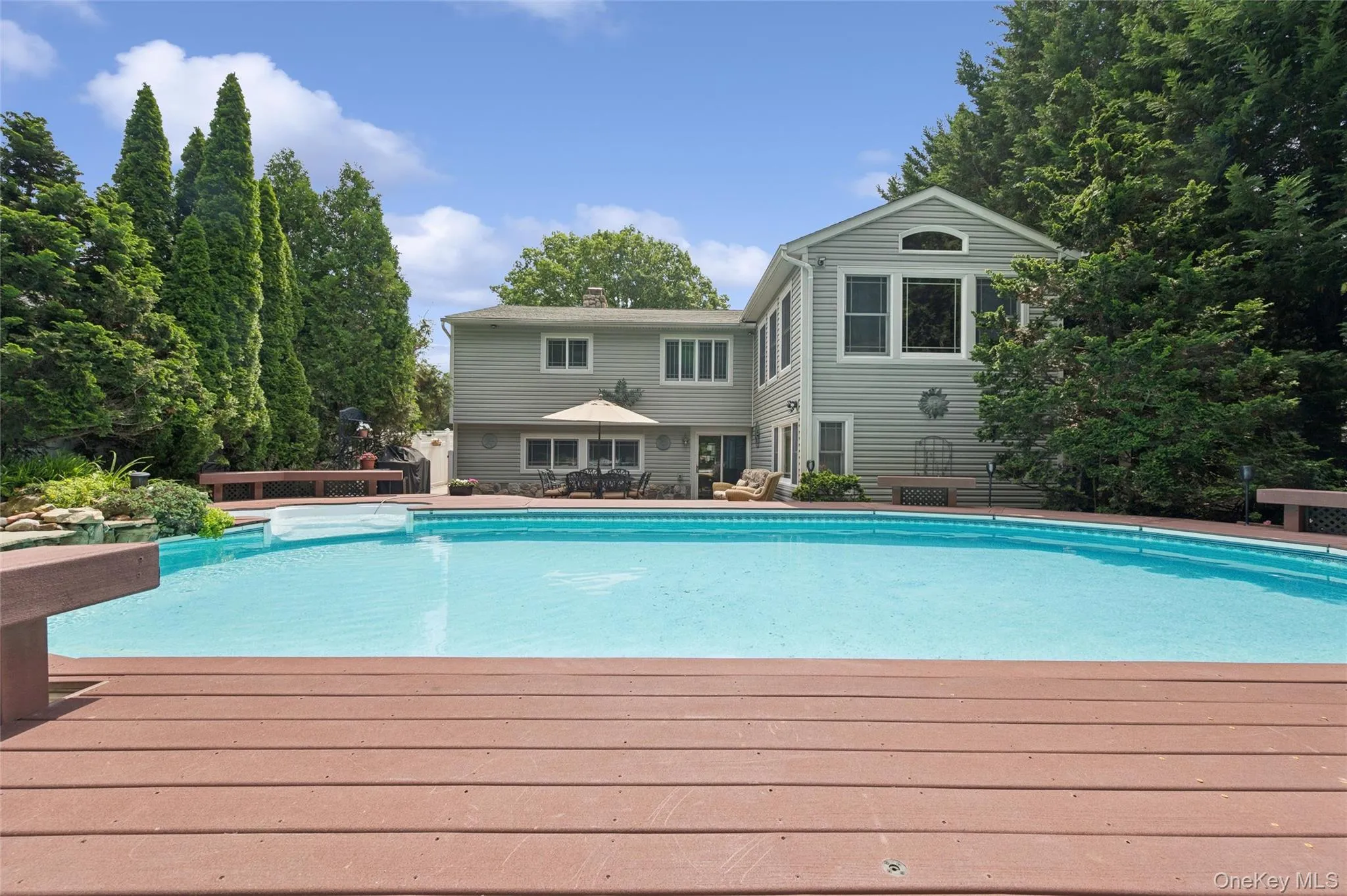 318 Lakeshore Boulevard, Oyster Bay, NY, 5 Bedrooms Bedrooms, 9 Rooms Rooms,2 BathroomsBathrooms,Residential,For Rent,Lakeshore,0,1010584 318 Lakeshore Boulevard, Oyster Bay, NY, 5 Bedrooms Bedrooms, 9 Rooms Rooms,2 BathroomsBathrooms,Residential,For Rent,Lakeshore,0,1010584