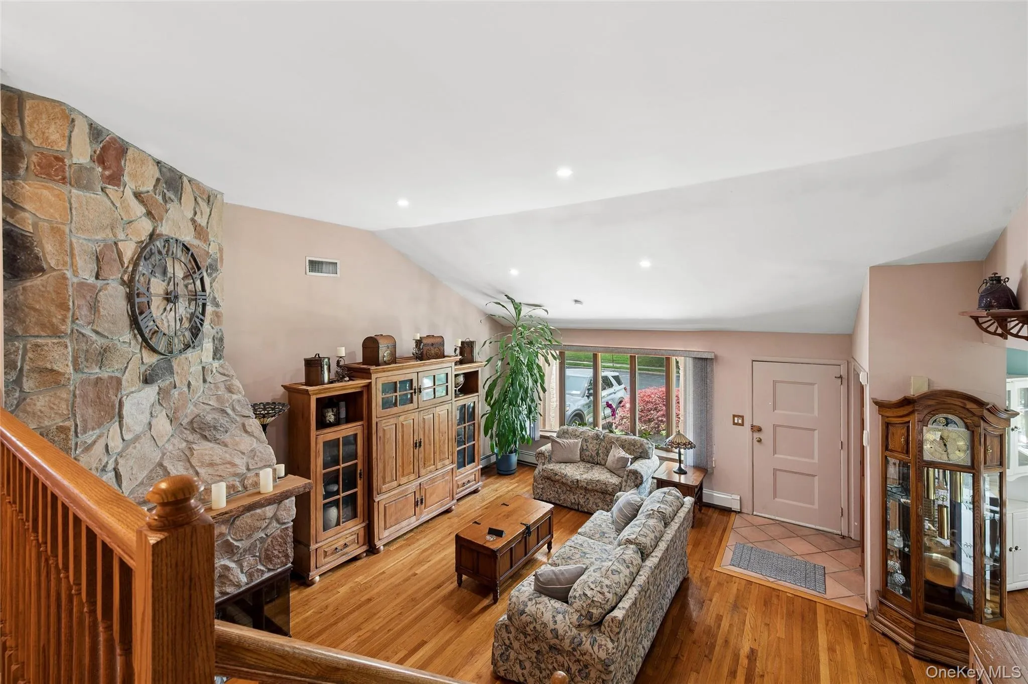318 Lakeshore Boulevard, Oyster Bay, NY, 5 Bedrooms Bedrooms, 9 Rooms Rooms,2 BathroomsBathrooms,Residential,For Rent,Lakeshore,0,1010584 318 Lakeshore Boulevard, Oyster Bay, NY, 5 Bedrooms Bedrooms, 9 Rooms Rooms,2 BathroomsBathrooms,Residential,For Rent,Lakeshore,0,1010584