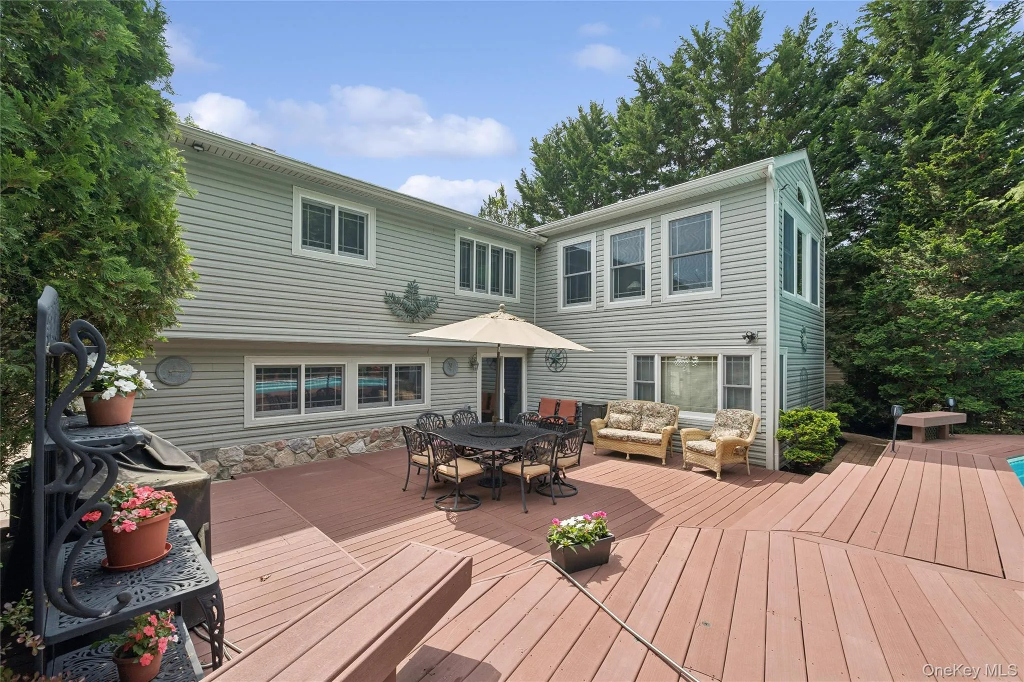 318 Lakeshore Boulevard, Oyster Bay, NY, 5 Bedrooms Bedrooms, 9 Rooms Rooms,2 BathroomsBathrooms,Residential,For Rent,Lakeshore,0,1010584 318 Lakeshore Boulevard, Oyster Bay, NY, 5 Bedrooms Bedrooms, 9 Rooms Rooms,2 BathroomsBathrooms,Residential,For Rent,Lakeshore,0,1010584