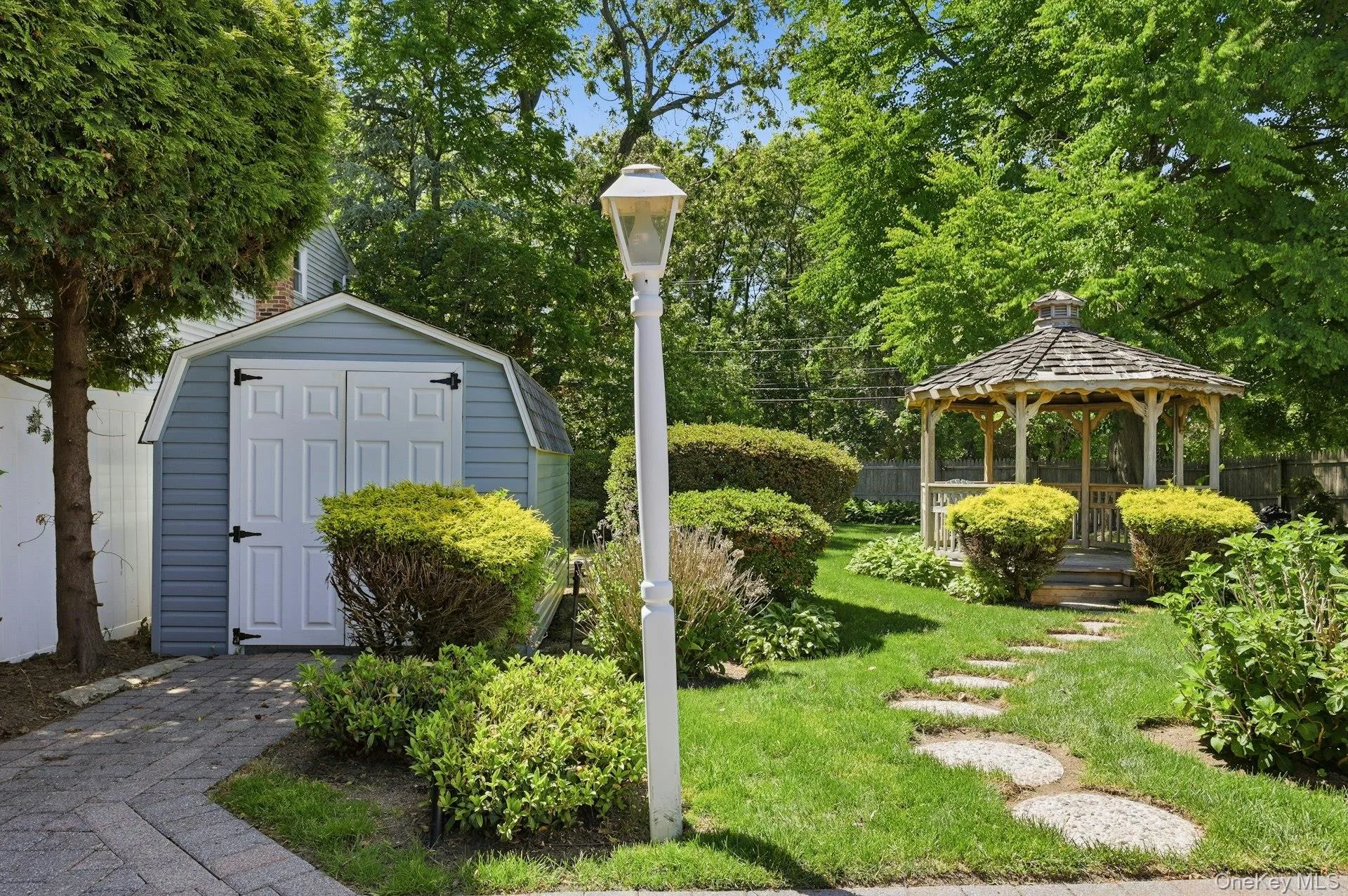 1 Dogwood Street, Babylon, NY, 5 Bedrooms Bedrooms, 10 Rooms Rooms,2 BathroomsBathrooms,Residential,For Rent,Dogwood,0,1010587 1 Dogwood Street, Babylon, NY, 5 Bedrooms Bedrooms, 10 Rooms Rooms,2 BathroomsBathrooms,Residential,For Rent,Dogwood,0,1010587