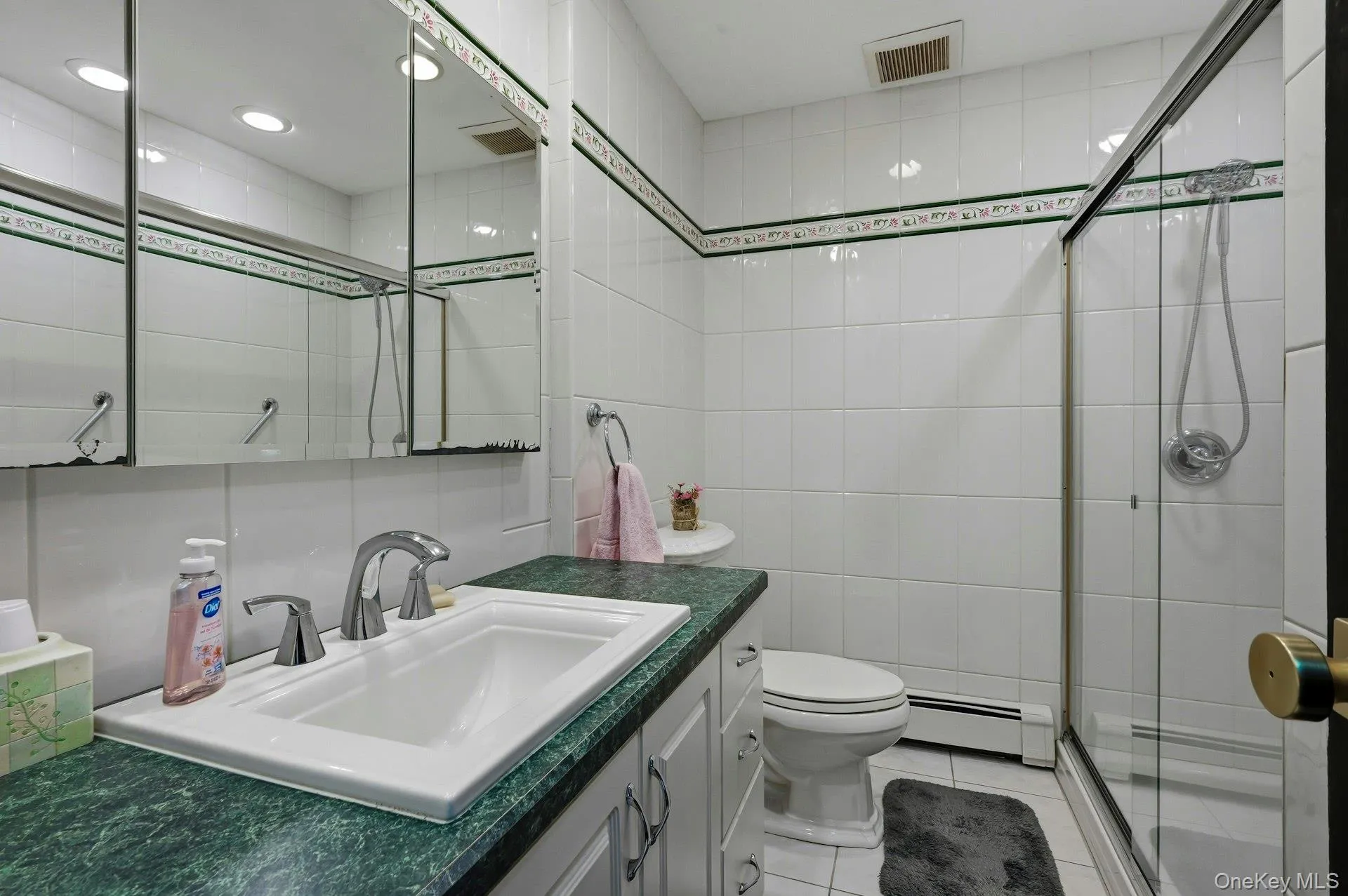 1 Dogwood Street, Babylon, NY, 5 Bedrooms Bedrooms, 10 Rooms Rooms,2 BathroomsBathrooms,Residential,For Rent,Dogwood,0,1010587 1 Dogwood Street, Babylon, NY, 5 Bedrooms Bedrooms, 10 Rooms Rooms,2 BathroomsBathrooms,Residential,For Rent,Dogwood,0,1010587