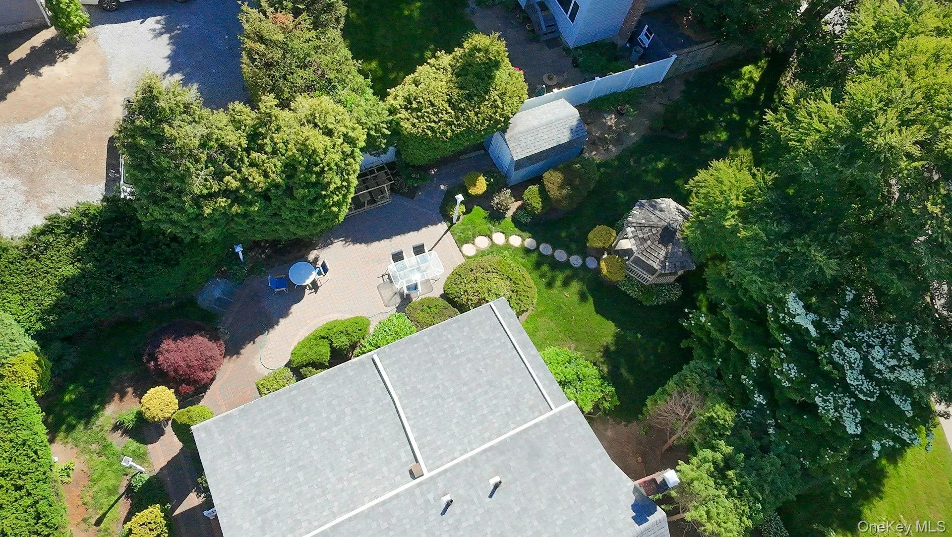 1 Dogwood Street, Babylon, NY, 5 Bedrooms Bedrooms, 10 Rooms Rooms,2 BathroomsBathrooms,Residential,For Rent,Dogwood,0,1010587 1 Dogwood Street, Babylon, NY, 5 Bedrooms Bedrooms, 10 Rooms Rooms,2 BathroomsBathrooms,Residential,For Rent,Dogwood,0,1010587