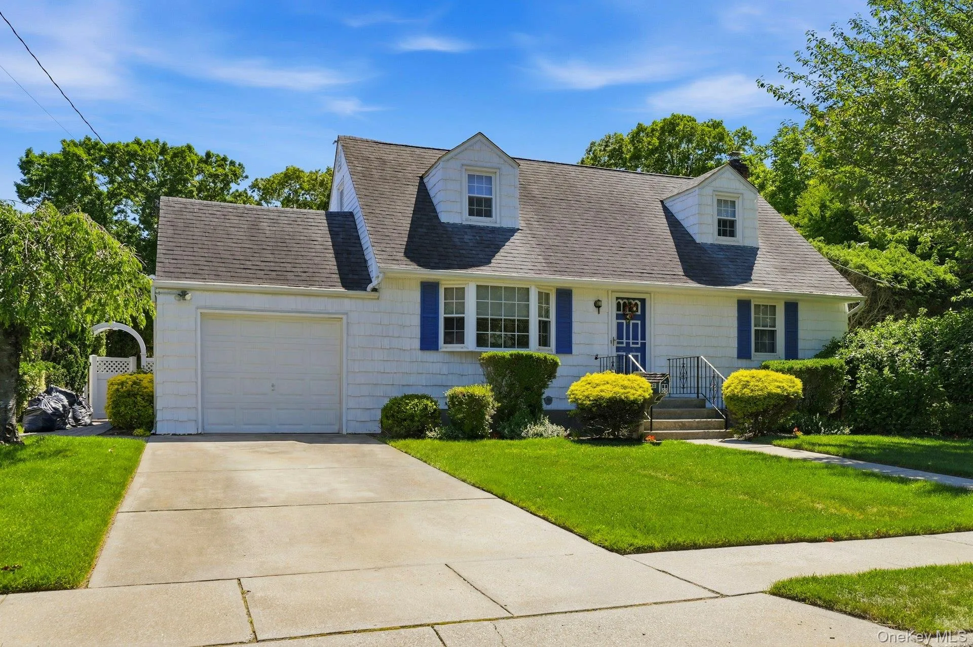 1 Dogwood Street, Babylon, NY, 5 Bedrooms Bedrooms, 10 Rooms Rooms,2 BathroomsBathrooms,Residential,For Rent,Dogwood,0,1010587 1 Dogwood Street, Babylon, NY, 5 Bedrooms Bedrooms, 10 Rooms Rooms,2 BathroomsBathrooms,Residential,For Rent,Dogwood,0,1010587