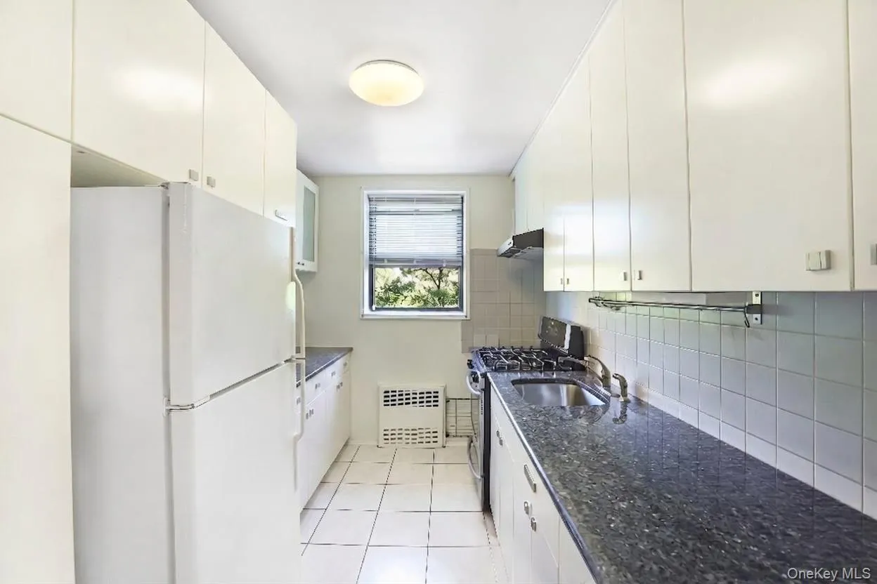 488 Ocean Parkway, New York, NY, 1 Bedroom Bedrooms, 4 Rooms Rooms,1 BathroomBathrooms,Residential,For Rent,Ocean,0,1010594 488 Ocean Parkway, New York, NY, 1 Bedroom Bedrooms, 4 Rooms Rooms,1 BathroomBathrooms,Residential,For Rent,Ocean,0,1010594
