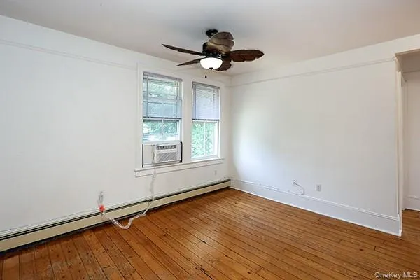 332 Franklin Avenue, Oyster Bay, NY, 3 Bedroom Bedrooms, 5 Room Rooms,1 BathroomBathrooms,Residential Lease,For Rent,Franklin,0,1010595 332 Franklin Avenue, Oyster Bay, NY, 3 Bedroom Bedrooms, 5 Room Rooms,1 BathroomBathrooms,Residential Lease,For Rent,Franklin,0,1010595
