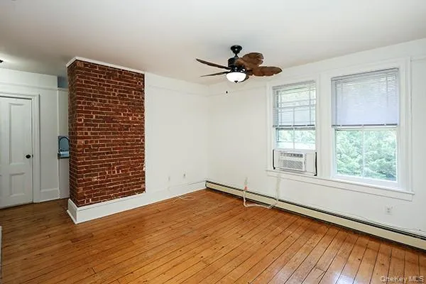 332 Franklin Avenue, Oyster Bay, NY, 3 Bedroom Bedrooms, 5 Room Rooms,1 BathroomBathrooms,Residential Lease,For Rent,Franklin,0,1010595 332 Franklin Avenue, Oyster Bay, NY, 3 Bedroom Bedrooms, 5 Room Rooms,1 BathroomBathrooms,Residential Lease,For Rent,Franklin,0,1010595