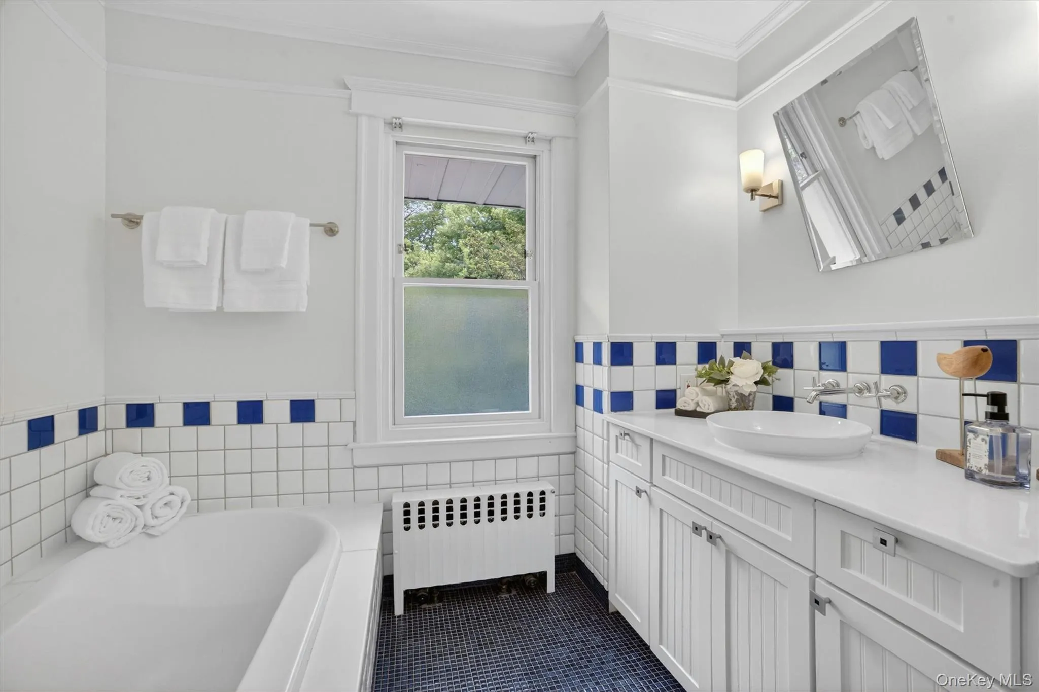 163 St Nicholas Avenue, Yonkers, NY, 3 Bedrooms Bedrooms, 7 Rooms Rooms,1 BathroomBathrooms,Residential Lease,For Rent,St Nicholas,0,1010597 163 St Nicholas Avenue, Yonkers, NY, 3 Bedrooms Bedrooms, 7 Rooms Rooms,1 BathroomBathrooms,Residential Lease,For Rent,St Nicholas,0,1010597