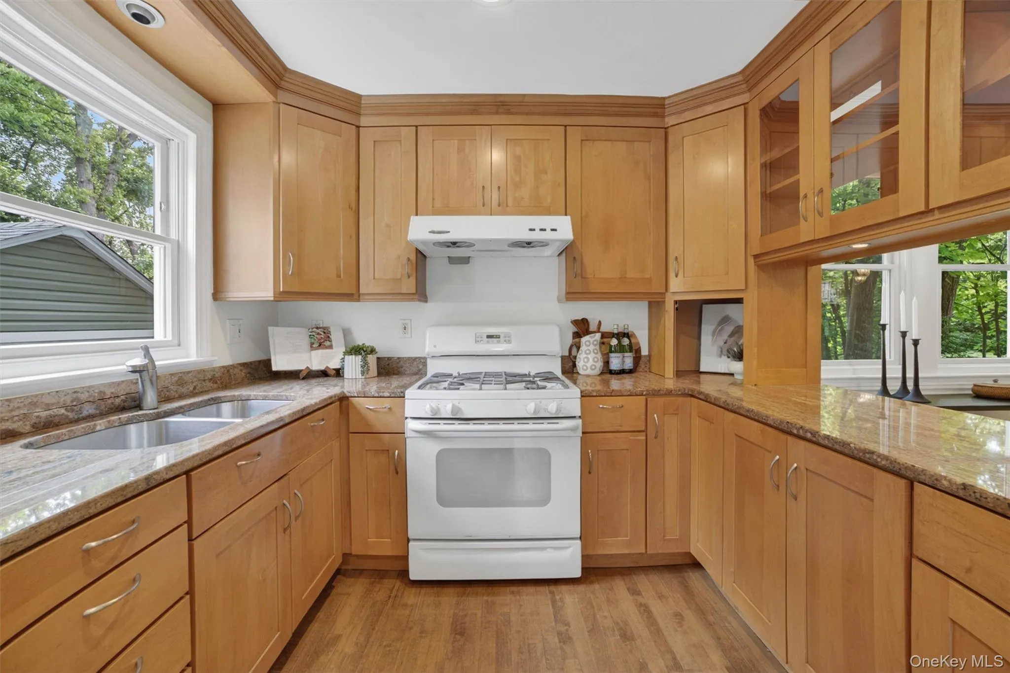 163 St Nicholas Avenue, Yonkers, NY, 3 Bedrooms Bedrooms, 7 Rooms Rooms,1 BathroomBathrooms,Residential Lease,For Rent,St Nicholas,0,1010597 163 St Nicholas Avenue, Yonkers, NY, 3 Bedrooms Bedrooms, 7 Rooms Rooms,1 BathroomBathrooms,Residential Lease,For Rent,St Nicholas,0,1010597