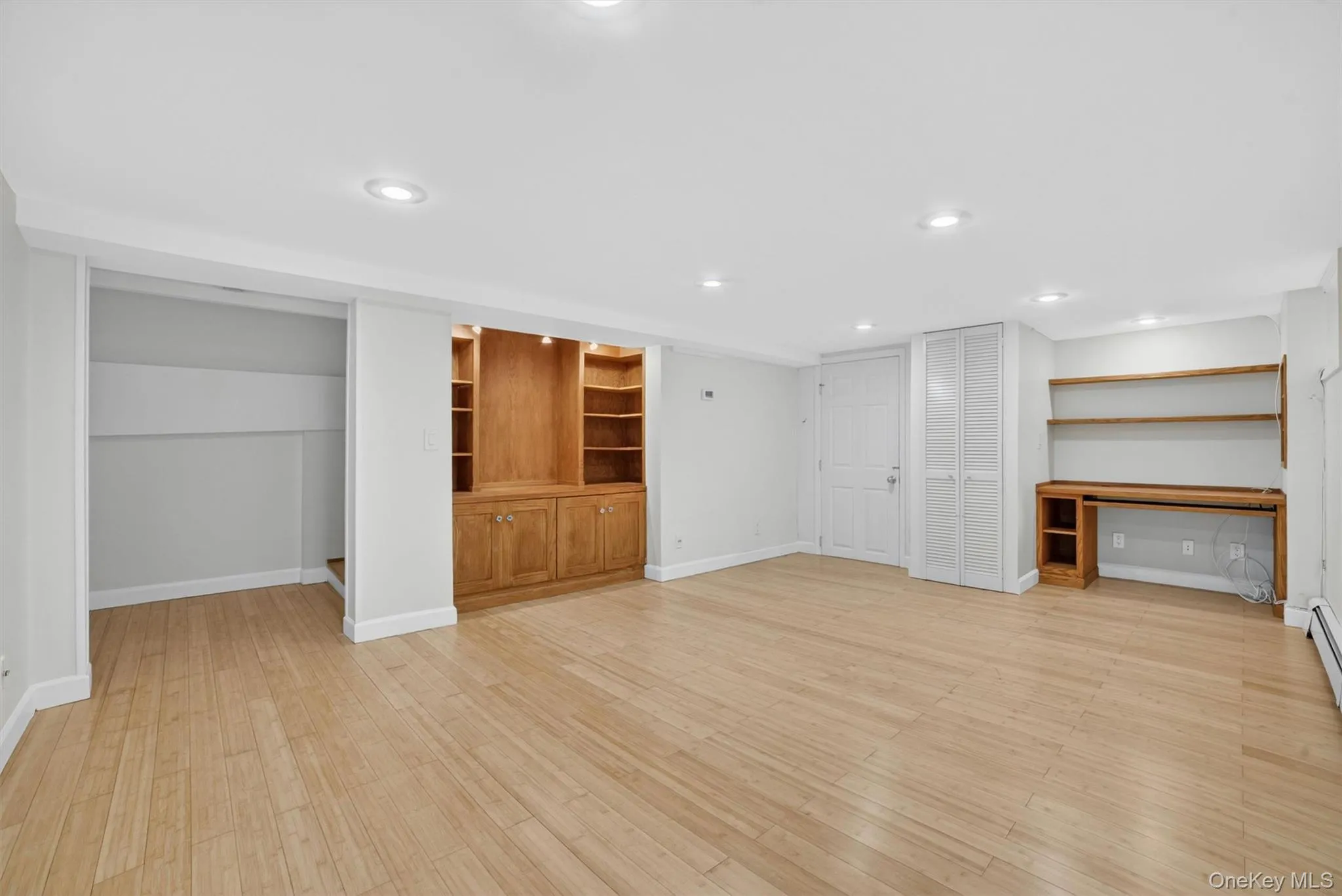163 St Nicholas Avenue, Yonkers, NY, 3 Bedrooms Bedrooms, 7 Rooms Rooms,1 BathroomBathrooms,Residential Lease,For Rent,St Nicholas,0,1010597 163 St Nicholas Avenue, Yonkers, NY, 3 Bedrooms Bedrooms, 7 Rooms Rooms,1 BathroomBathrooms,Residential Lease,For Rent,St Nicholas,0,1010597