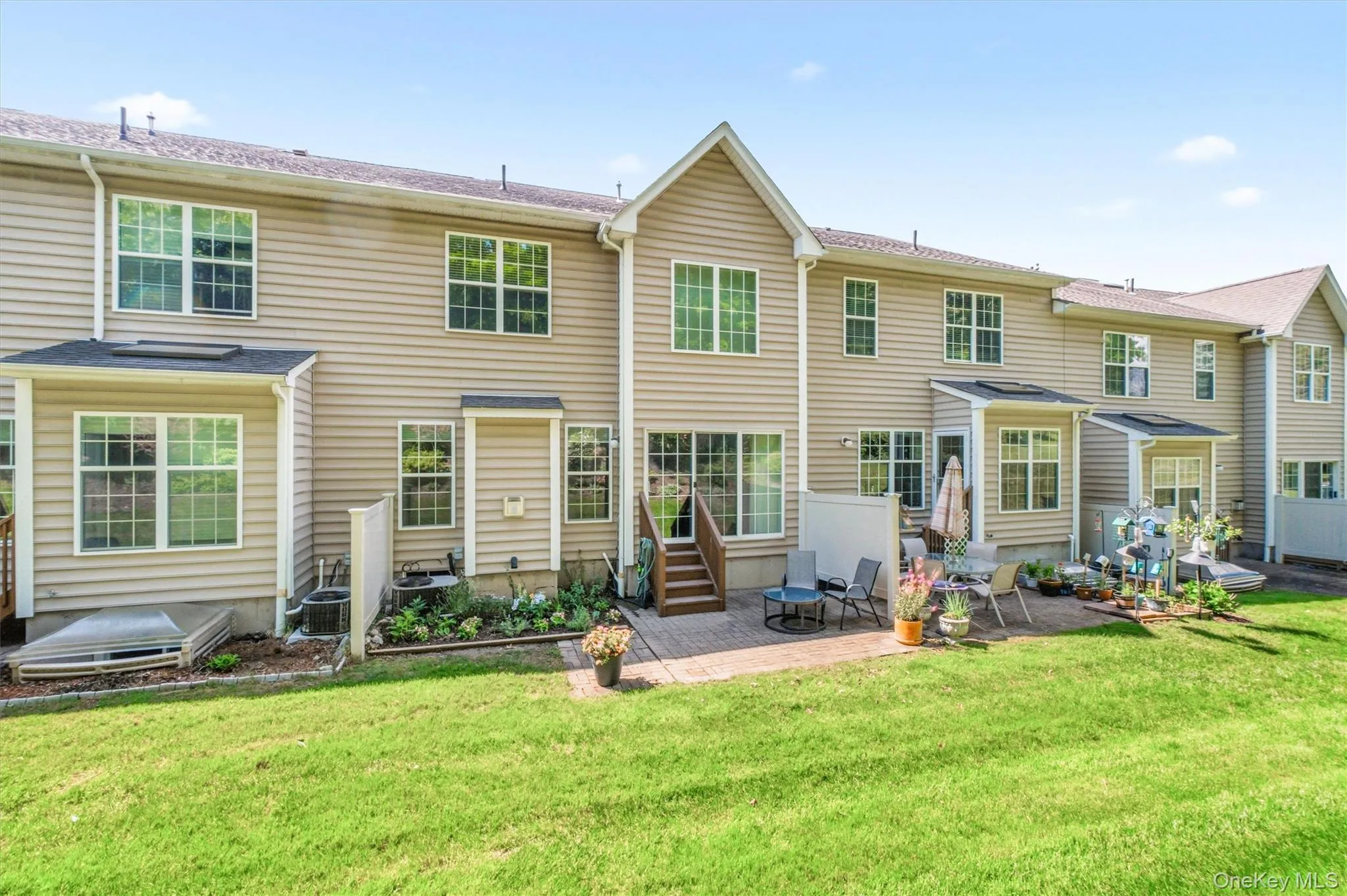 731 Huntington Drive, Fishkill, NY, 2 Bedrooms Bedrooms, 6 Rooms Rooms,2 BathroomsBathrooms,Residential,For Rent,Huntington,0,1010598 731 Huntington Drive, Fishkill, NY, 2 Bedrooms Bedrooms, 6 Rooms Rooms,2 BathroomsBathrooms,Residential,For Rent,Huntington,0,1010598