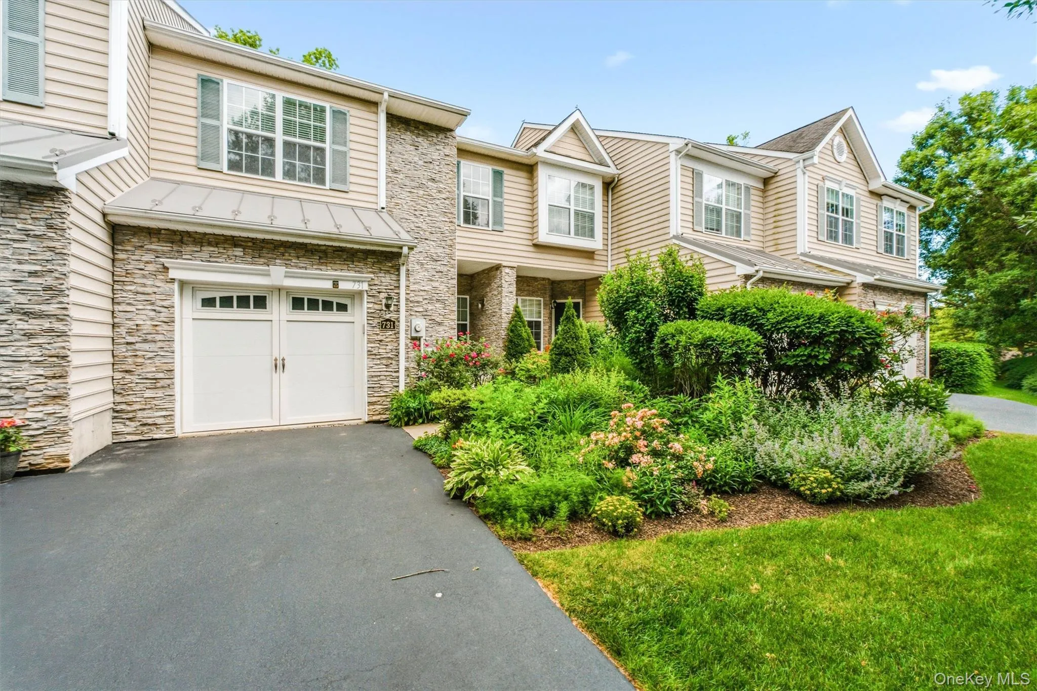731 Huntington Drive, Fishkill, NY, 2 Bedrooms Bedrooms, 6 Rooms Rooms,2 BathroomsBathrooms,Residential,For Rent,Huntington,0,1010598 731 Huntington Drive, Fishkill, NY, 2 Bedrooms Bedrooms, 6 Rooms Rooms,2 BathroomsBathrooms,Residential,For Rent,Huntington,0,1010598