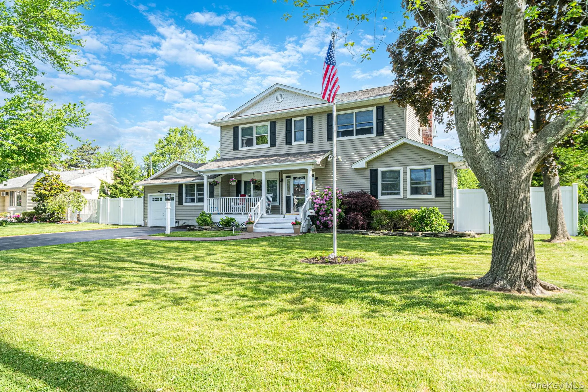 103 Hilary Street, Islip, NY, 4 Bedrooms Bedrooms, 8 Rooms Rooms,2 BathroomsBathrooms,Residential,For Rent,Hilary,0,1010600 103 Hilary Street, Islip, NY, 4 Bedrooms Bedrooms, 8 Rooms Rooms,2 BathroomsBathrooms,Residential,For Rent,Hilary,0,1010600