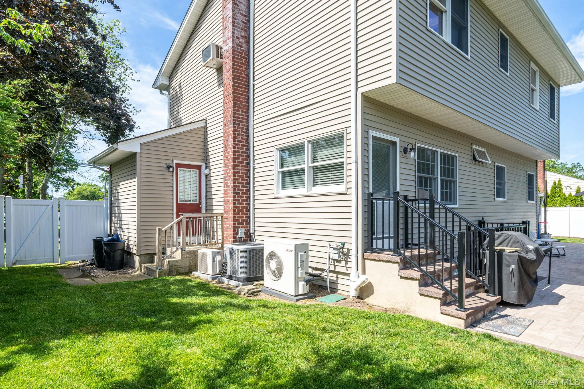103 Hilary Street, Islip, NY, 4 Bedrooms Bedrooms, 8 Rooms Rooms,2 BathroomsBathrooms,Residential,For Rent,Hilary,0,1010600 103 Hilary Street, Islip, NY, 4 Bedrooms Bedrooms, 8 Rooms Rooms,2 BathroomsBathrooms,Residential,For Rent,Hilary,0,1010600