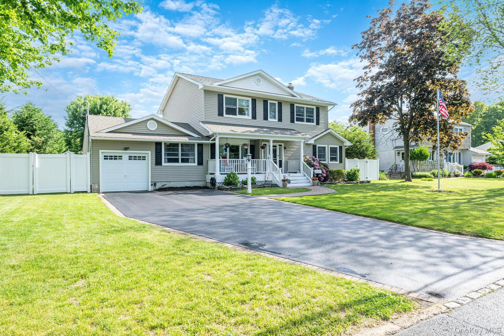 103 Hilary Street, Islip, NY, 4 Bedrooms Bedrooms, 8 Rooms Rooms,2 BathroomsBathrooms,Residential,For Rent,Hilary,0,1010600 103 Hilary Street, Islip, NY, 4 Bedrooms Bedrooms, 8 Rooms Rooms,2 BathroomsBathrooms,Residential,For Rent,Hilary,0,1010600