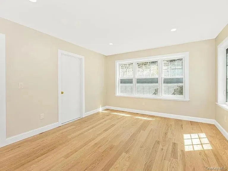 47 Lincoln Terrace, Yonkers, NY, 3 Bedrooms Bedrooms, 6 Rooms Rooms,2 BathroomsBathrooms,Residential Lease,For Rent,Lincoln,0,1010601 47 Lincoln Terrace, Yonkers, NY, 3 Bedrooms Bedrooms, 6 Rooms Rooms,2 BathroomsBathrooms,Residential Lease,For Rent,Lincoln,0,1010601