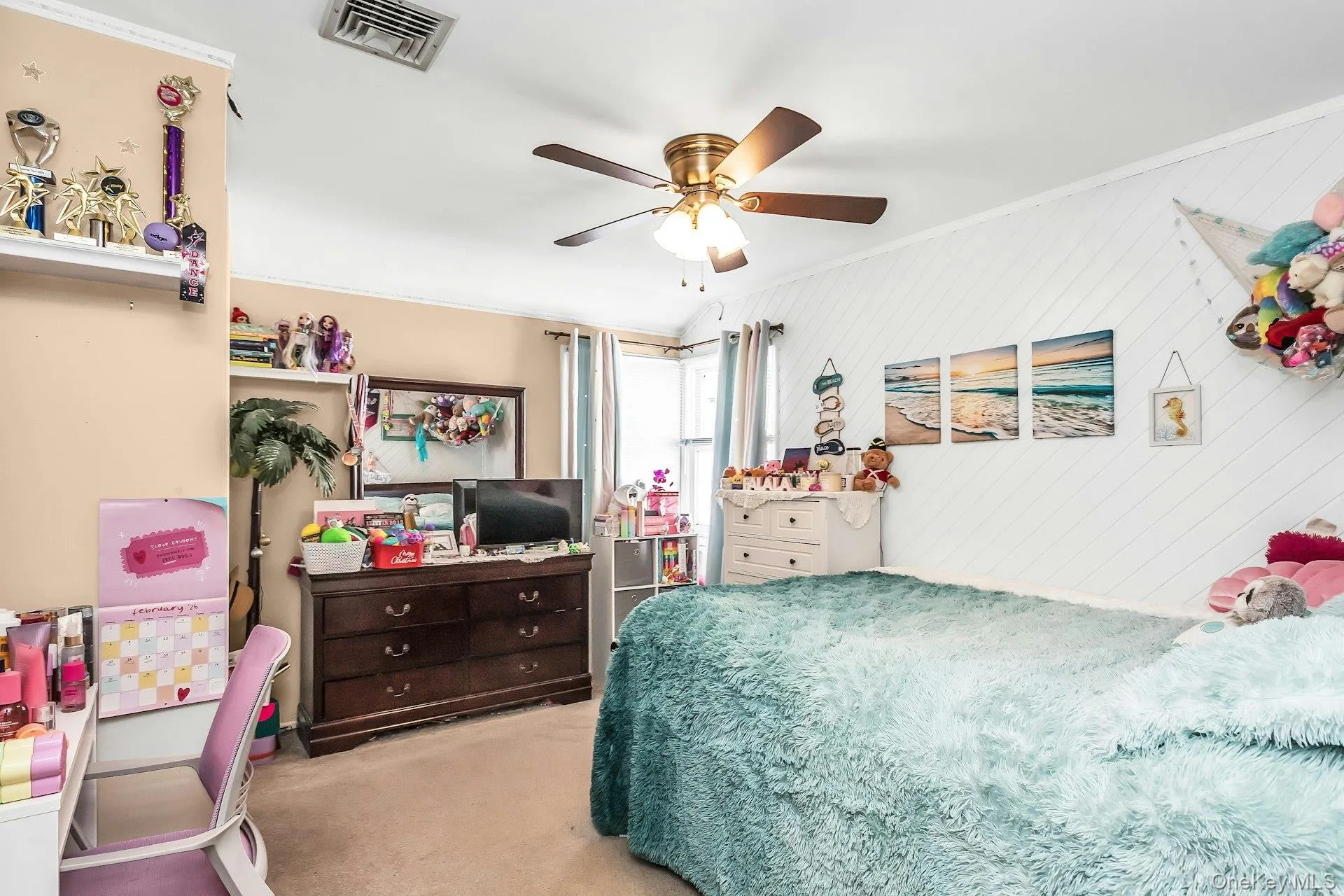 Large Bedroom Large Bedroom