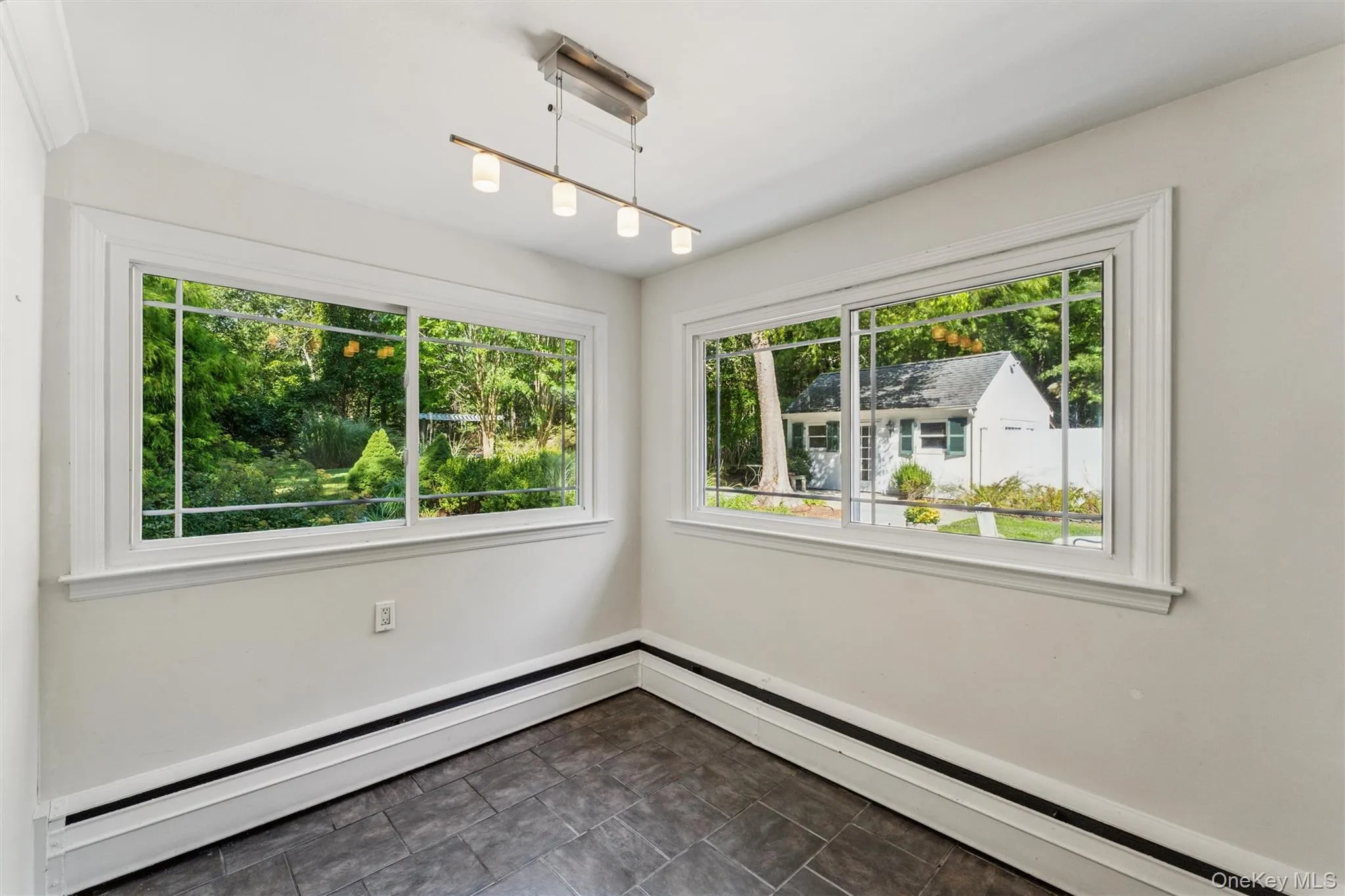 29 Squiretown Road, Southampton, NY, 2 Bedrooms Bedrooms, 8 Rooms Rooms,2 BathroomsBathrooms,Residential,For Rent,Squiretown,0,1010611 29 Squiretown Road, Southampton, NY, 2 Bedrooms Bedrooms, 8 Rooms Rooms,2 BathroomsBathrooms,Residential,For Rent,Squiretown,0,1010611
