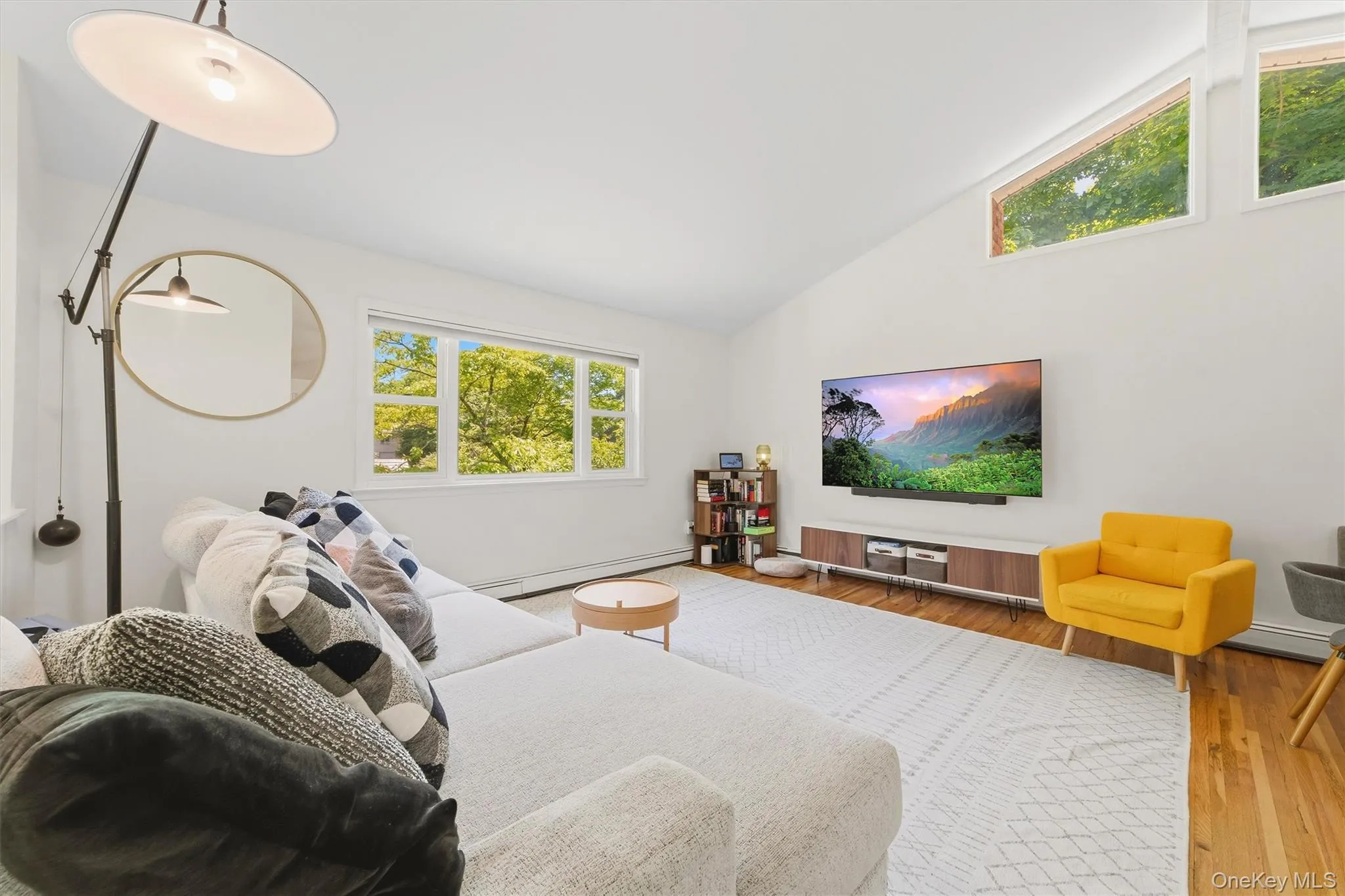 Peaceful view of Living room with vies of the outside Peaceful view of Living room with vies of the outside
