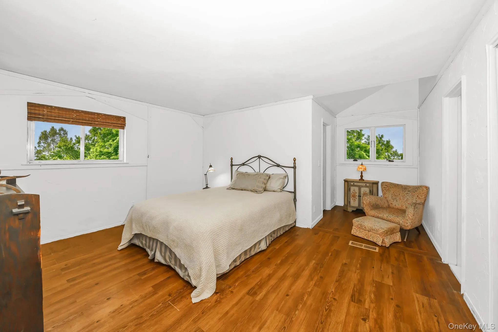 10 Rye Place, Smithtown, NY, 3 Bedrooms Bedrooms, 9 Rooms Rooms,2 BathroomsBathrooms,Residential,For Rent,Rye,0,1010616 10 Rye Place, Smithtown, NY, 3 Bedrooms Bedrooms, 9 Rooms Rooms,2 BathroomsBathrooms,Residential,For Rent,Rye,0,1010616