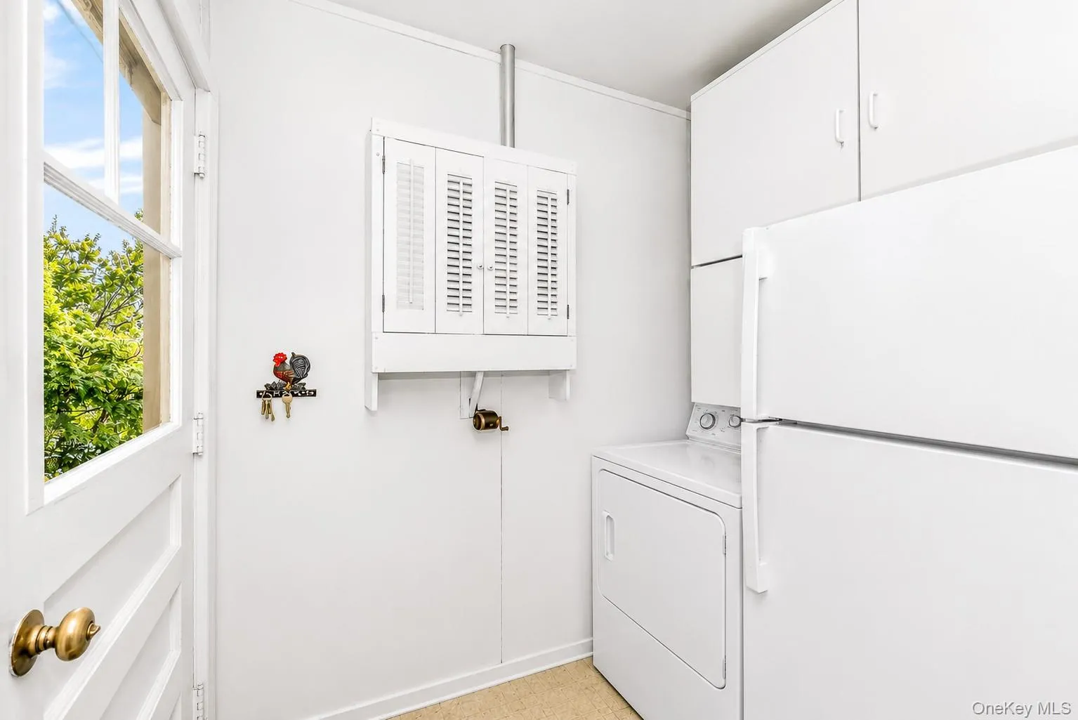 10 Rye Place, Smithtown, NY, 3 Bedrooms Bedrooms, 9 Rooms Rooms,2 BathroomsBathrooms,Residential,For Rent,Rye,0,1010616 10 Rye Place, Smithtown, NY, 3 Bedrooms Bedrooms, 9 Rooms Rooms,2 BathroomsBathrooms,Residential,For Rent,Rye,0,1010616