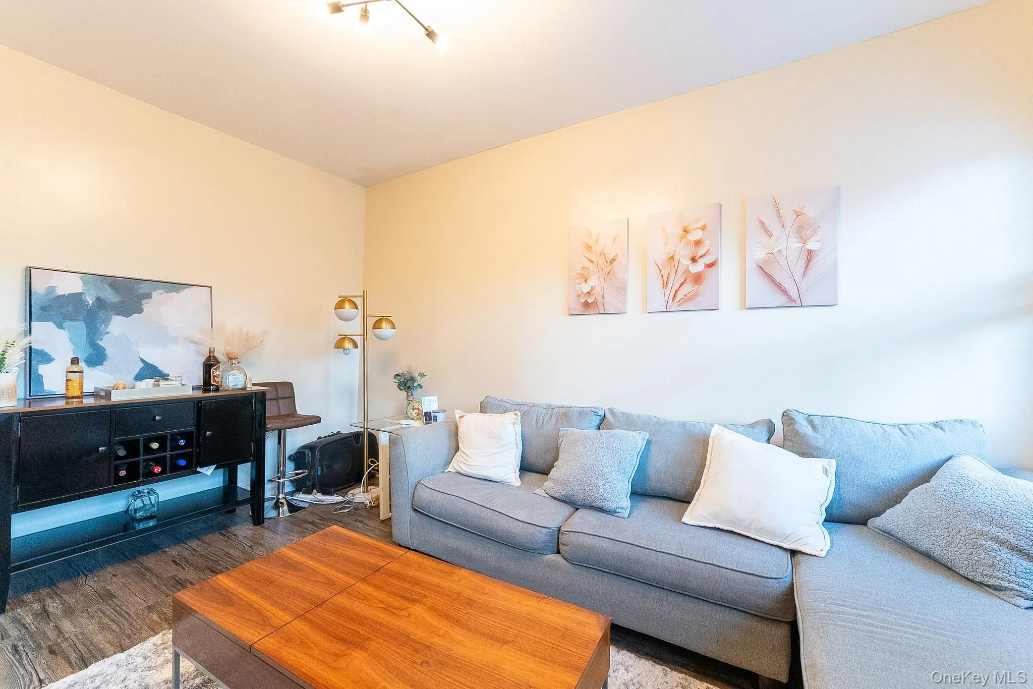 17 7th Avenue, Mount Vernon, NY, 5 Bedrooms Bedrooms, 7 Rooms Rooms,2 BathroomsBathrooms,Residential,For Rent,7th,0,1010618 17 7th Avenue, Mount Vernon, NY, 5 Bedrooms Bedrooms, 7 Rooms Rooms,2 BathroomsBathrooms,Residential,For Rent,7th,0,1010618