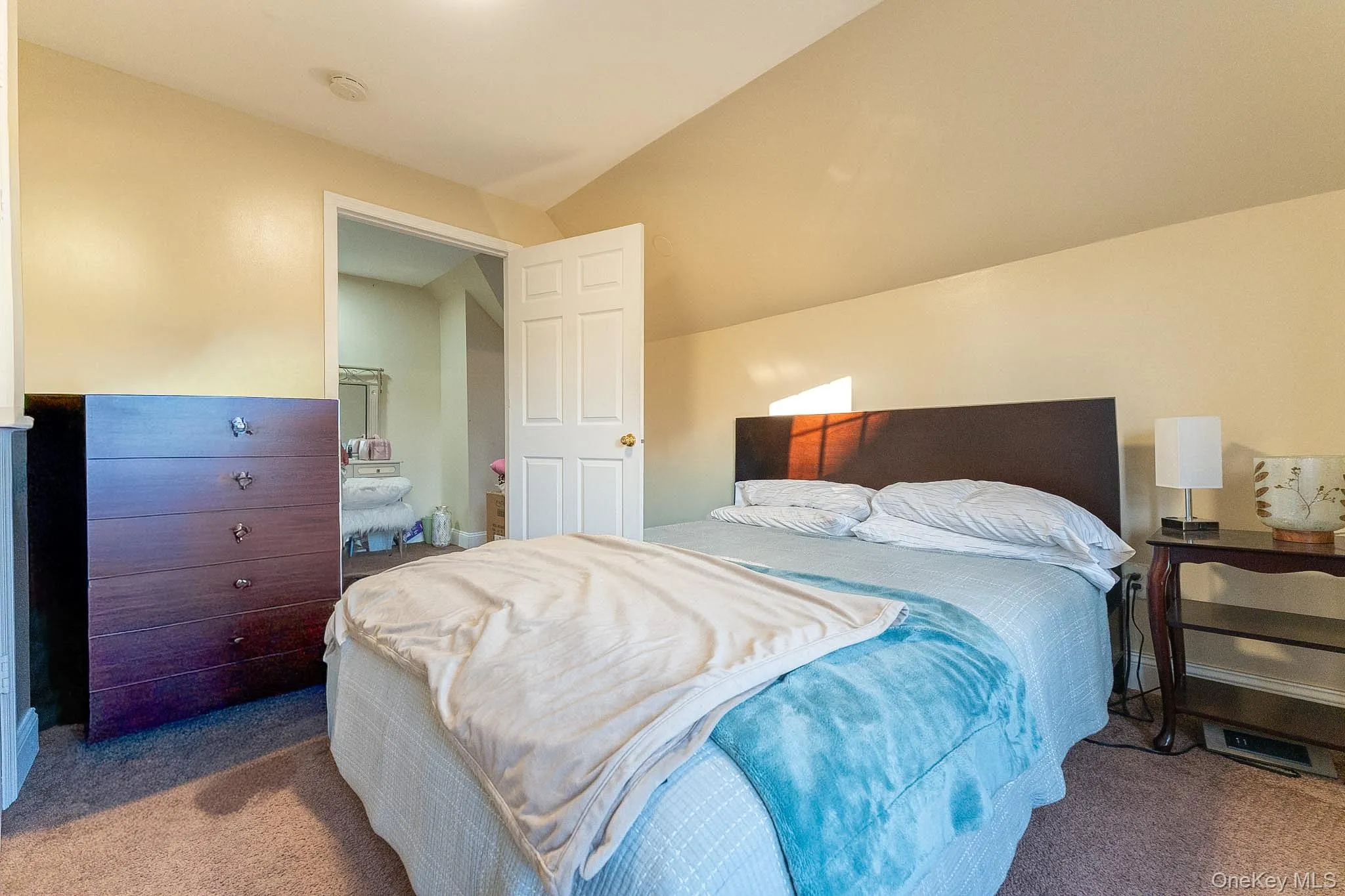 17 7th Avenue, Mount Vernon, NY, 5 Bedrooms Bedrooms, 7 Rooms Rooms,2 BathroomsBathrooms,Residential,For Rent,7th,0,1010618 17 7th Avenue, Mount Vernon, NY, 5 Bedrooms Bedrooms, 7 Rooms Rooms,2 BathroomsBathrooms,Residential,For Rent,7th,0,1010618