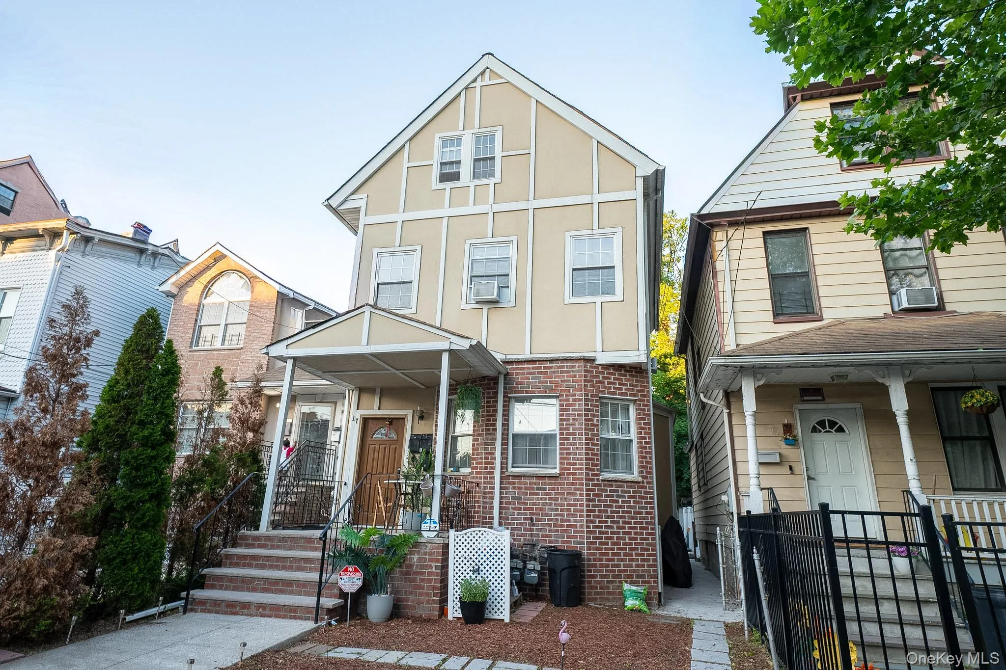 17 7th Avenue, Mount Vernon, NY, 5 Bedrooms Bedrooms, 7 Rooms Rooms,2 BathroomsBathrooms,Residential,For Rent,7th,0,1010618 17 7th Avenue, Mount Vernon, NY, 5 Bedrooms Bedrooms, 7 Rooms Rooms,2 BathroomsBathrooms,Residential,For Rent,7th,0,1010618