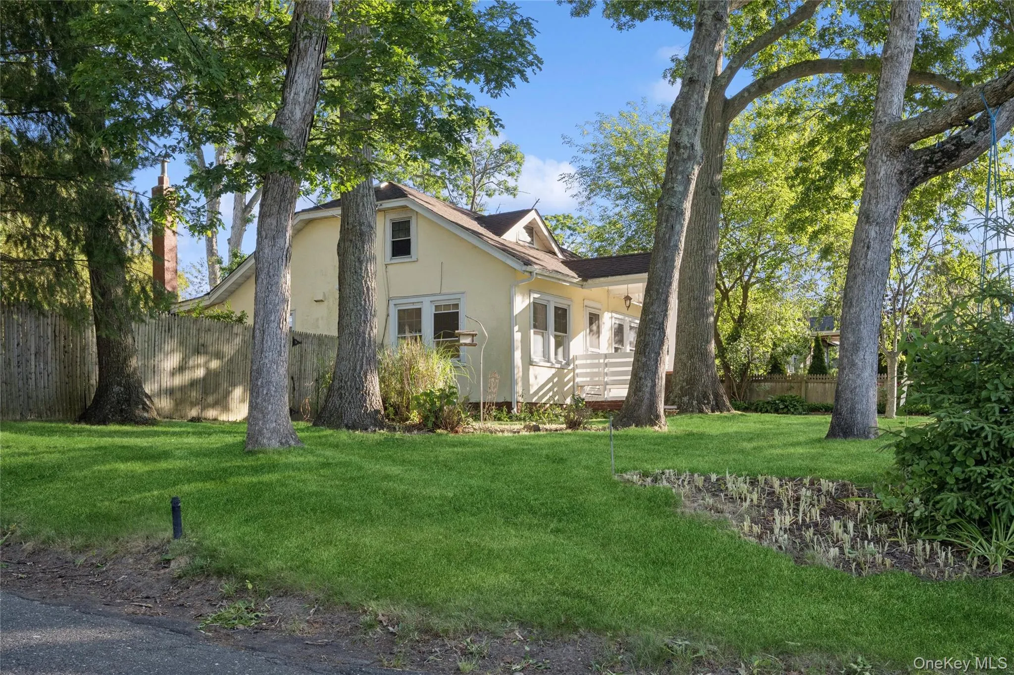 36 Lakeview Court, Brookhaven, NY, 3 Bedrooms Bedrooms, 6 Rooms Rooms,1 BathroomBathrooms,Residential,For Rent,Lakeview,0,1010620 36 Lakeview Court, Brookhaven, NY, 3 Bedrooms Bedrooms, 6 Rooms Rooms,1 BathroomBathrooms,Residential,For Rent,Lakeview,0,1010620