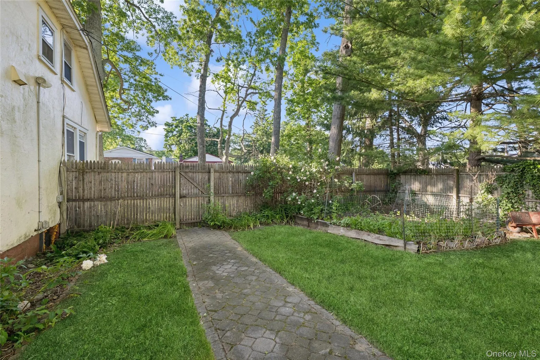 36 Lakeview Court, Brookhaven, NY, 3 Bedrooms Bedrooms, 6 Rooms Rooms,1 BathroomBathrooms,Residential,For Rent,Lakeview,0,1010620 36 Lakeview Court, Brookhaven, NY, 3 Bedrooms Bedrooms, 6 Rooms Rooms,1 BathroomBathrooms,Residential,For Rent,Lakeview,0,1010620