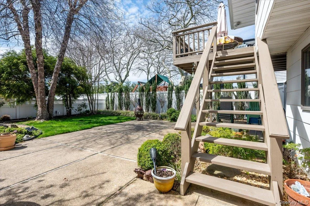 31 Regent Drive, Hempstead, NY, 4 Bedrooms Bedrooms, 6 Rooms Rooms,3 BathroomsBathrooms,Residential,For Rent,Regent,0,1010626 31 Regent Drive, Hempstead, NY, 4 Bedrooms Bedrooms, 6 Rooms Rooms,3 BathroomsBathrooms,Residential,For Rent,Regent,0,1010626