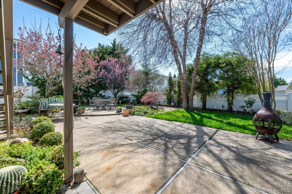 31 Regent Drive, Hempstead, NY, 4 Bedrooms Bedrooms, 6 Rooms Rooms,3 BathroomsBathrooms,Residential,For Rent,Regent,0,1010626 31 Regent Drive, Hempstead, NY, 4 Bedrooms Bedrooms, 6 Rooms Rooms,3 BathroomsBathrooms,Residential,For Rent,Regent,0,1010626