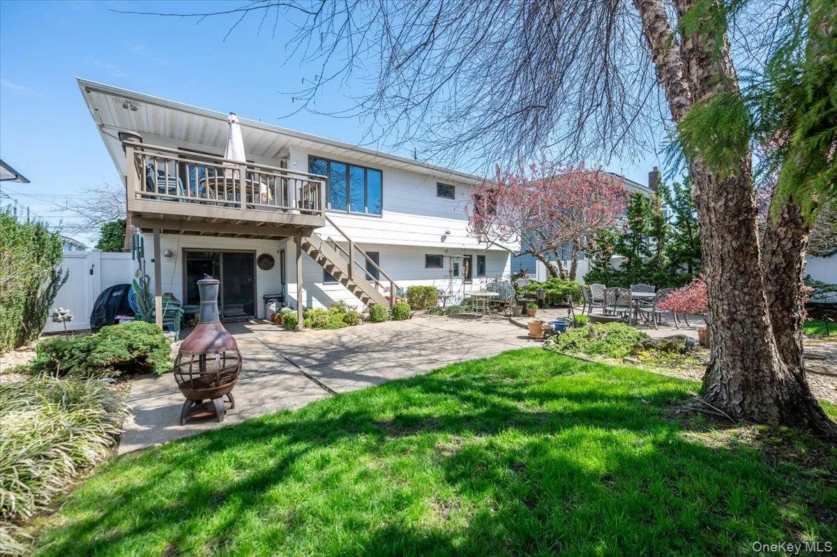 31 Regent Drive, Hempstead, NY, 4 Bedrooms Bedrooms, 6 Rooms Rooms,3 BathroomsBathrooms,Residential,For Rent,Regent,0,1010626 31 Regent Drive, Hempstead, NY, 4 Bedrooms Bedrooms, 6 Rooms Rooms,3 BathroomsBathrooms,Residential,For Rent,Regent,0,1010626