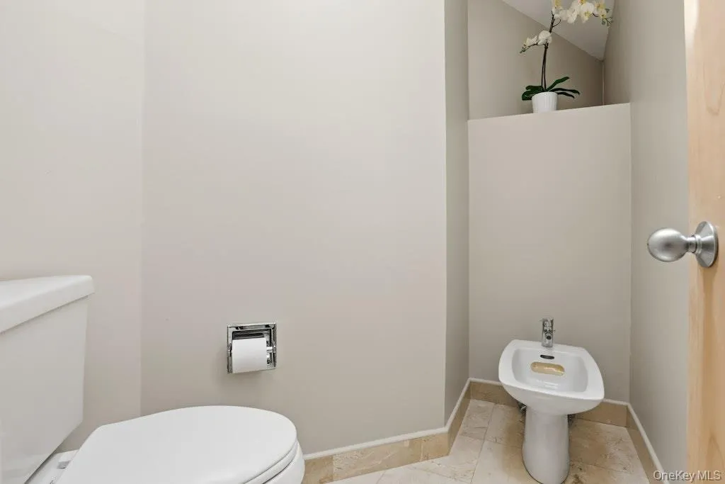 29 Amber Lane, Oyster Bay, NY, 5 Bedrooms Bedrooms, 9 Rooms Rooms,4 BathroomsBathrooms,Residential,For Rent,Amber,0,1010631 29 Amber Lane, Oyster Bay, NY, 5 Bedrooms Bedrooms, 9 Rooms Rooms,4 BathroomsBathrooms,Residential,For Rent,Amber,0,1010631