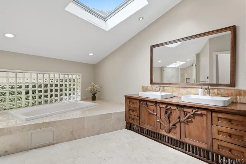 29 Amber Lane, Oyster Bay, NY, 5 Bedrooms Bedrooms, 9 Rooms Rooms,4 BathroomsBathrooms,Residential,For Rent,Amber,0,1010631 29 Amber Lane, Oyster Bay, NY, 5 Bedrooms Bedrooms, 9 Rooms Rooms,4 BathroomsBathrooms,Residential,For Rent,Amber,0,1010631