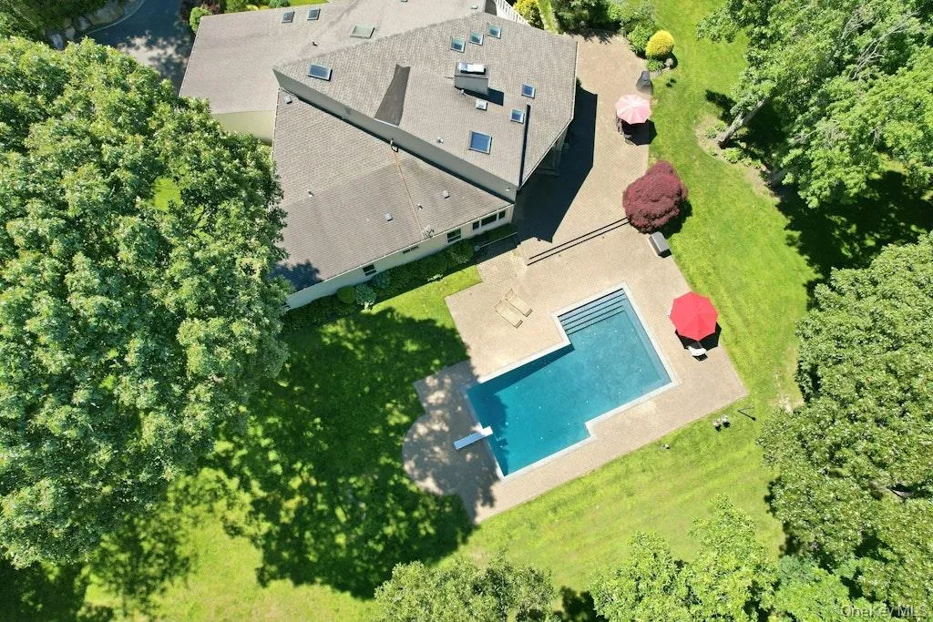 29 Amber Lane, Oyster Bay, NY, 5 Bedrooms Bedrooms, 9 Rooms Rooms,4 BathroomsBathrooms,Residential,For Rent,Amber,0,1010631 29 Amber Lane, Oyster Bay, NY, 5 Bedrooms Bedrooms, 9 Rooms Rooms,4 BathroomsBathrooms,Residential,For Rent,Amber,0,1010631