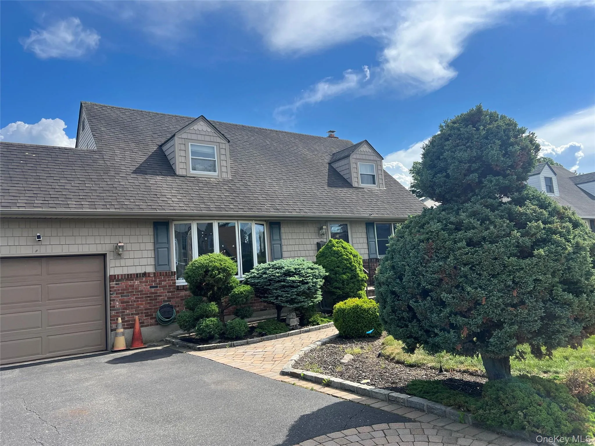 41 Ontario Avenue, Oyster Bay, NY, 4 Bedrooms Bedrooms, 8 Rooms Rooms,2 BathroomsBathrooms,Residential Lease,For Rent,Ontario,0,1010632 41 Ontario Avenue, Oyster Bay, NY, 4 Bedrooms Bedrooms, 8 Rooms Rooms,2 BathroomsBathrooms,Residential Lease,For Rent,Ontario,0,1010632