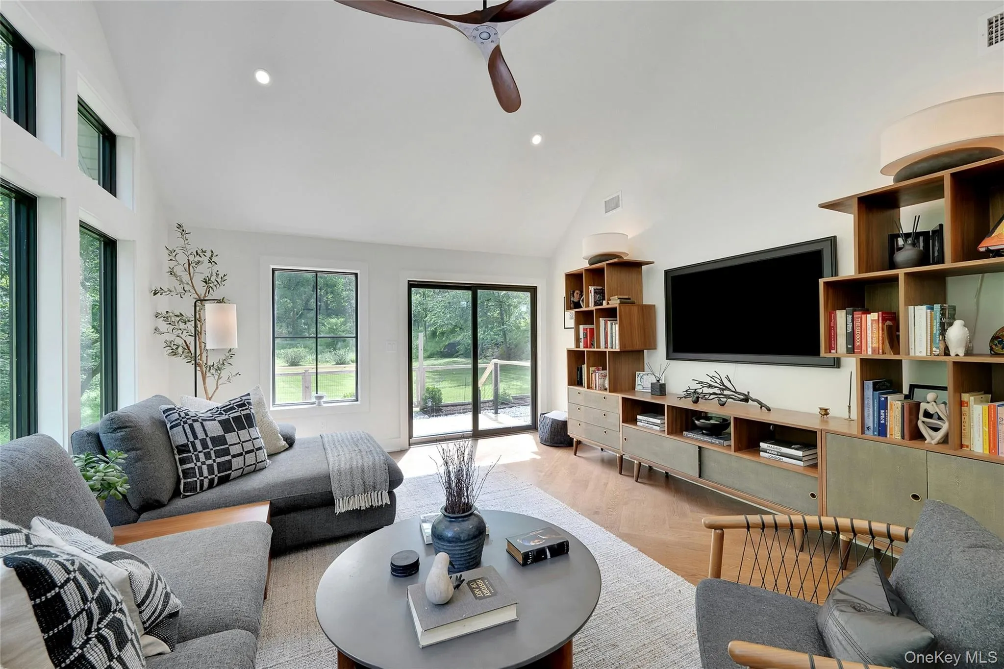 2 Banks Farm Road, North Castle, NY, 4 Bedrooms Bedrooms, 9 Rooms Rooms,3 BathroomsBathrooms,Residential,For Rent,Banks Farm,0,KEY1010635 2 Banks Farm Road, North Castle, NY, 4 Bedrooms Bedrooms, 9 Rooms Rooms,3 BathroomsBathrooms,Residential,For Rent,Banks Farm,0,KEY1010635