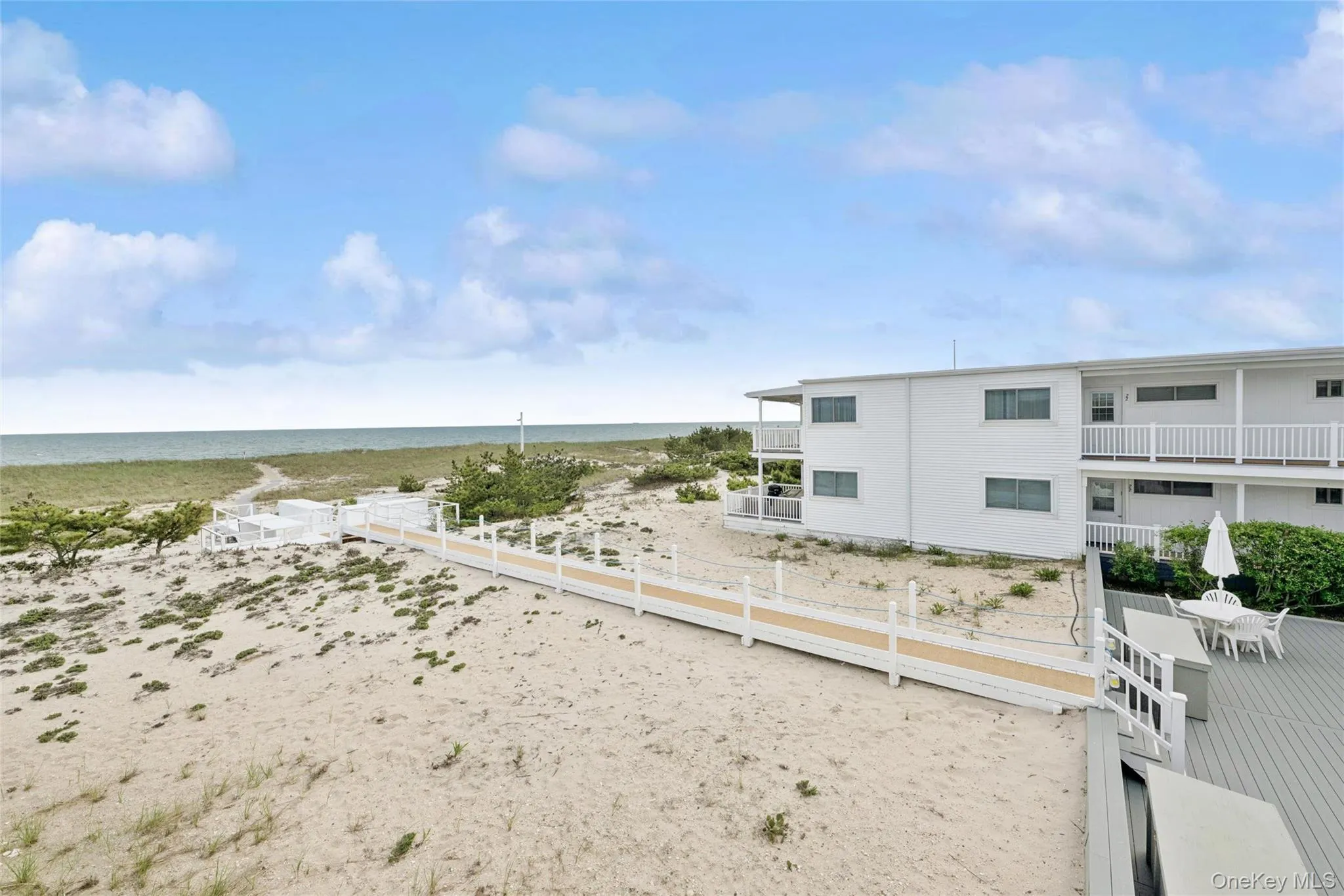 281 Dune Road, Southampton, NY, 1 Bedroom Bedrooms, 5 Rooms Rooms,1 BathroomBathrooms,Residential,For Rent,Dune,0,1010637 281 Dune Road, Southampton, NY, 1 Bedroom Bedrooms, 5 Rooms Rooms,1 BathroomBathrooms,Residential,For Rent,Dune,0,1010637