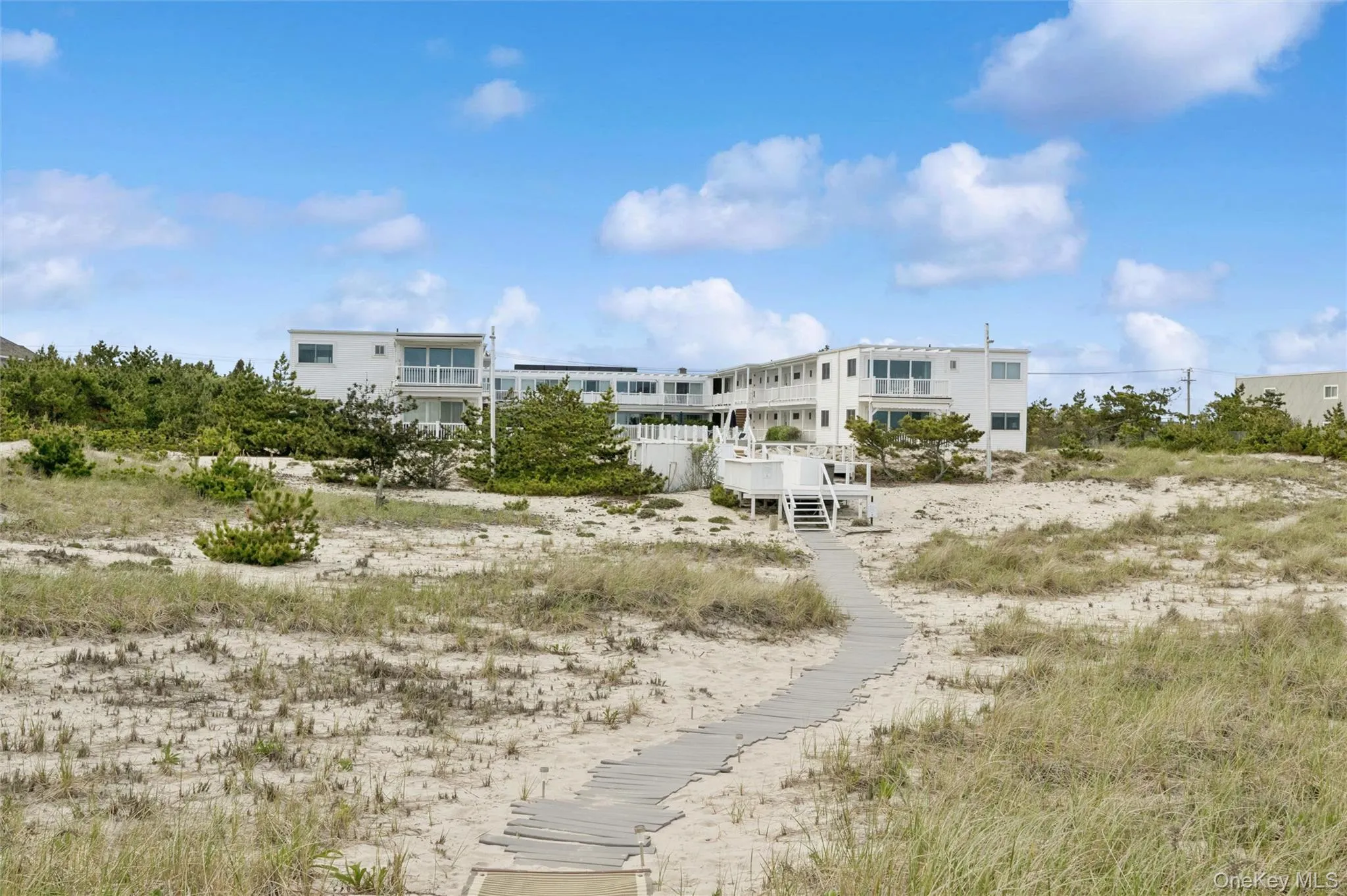 281 Dune Road, Southampton, NY, 1 Bedroom Bedrooms, 5 Rooms Rooms,1 BathroomBathrooms,Residential,For Rent,Dune,0,1010637 281 Dune Road, Southampton, NY, 1 Bedroom Bedrooms, 5 Rooms Rooms,1 BathroomBathrooms,Residential,For Rent,Dune,0,1010637