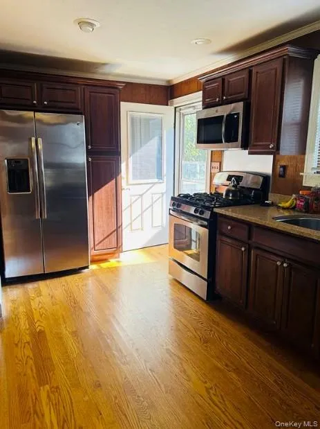 43 Totten Place, Babylon, NY, 1 Bedroom Bedrooms, 3 Rooms Rooms,1 BathroomBathrooms,Residential Lease,For Rent,Totten,0,1010641 43 Totten Place, Babylon, NY, 1 Bedroom Bedrooms, 3 Rooms Rooms,1 BathroomBathrooms,Residential Lease,For Rent,Totten,0,1010641