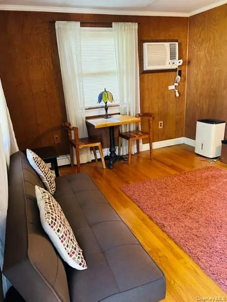 43 Totten Place, Babylon, NY, 1 Bedroom Bedrooms, 3 Rooms Rooms,1 BathroomBathrooms,Residential Lease,For Rent,Totten,0,1010641 43 Totten Place, Babylon, NY, 1 Bedroom Bedrooms, 3 Rooms Rooms,1 BathroomBathrooms,Residential Lease,For Rent,Totten,0,1010641