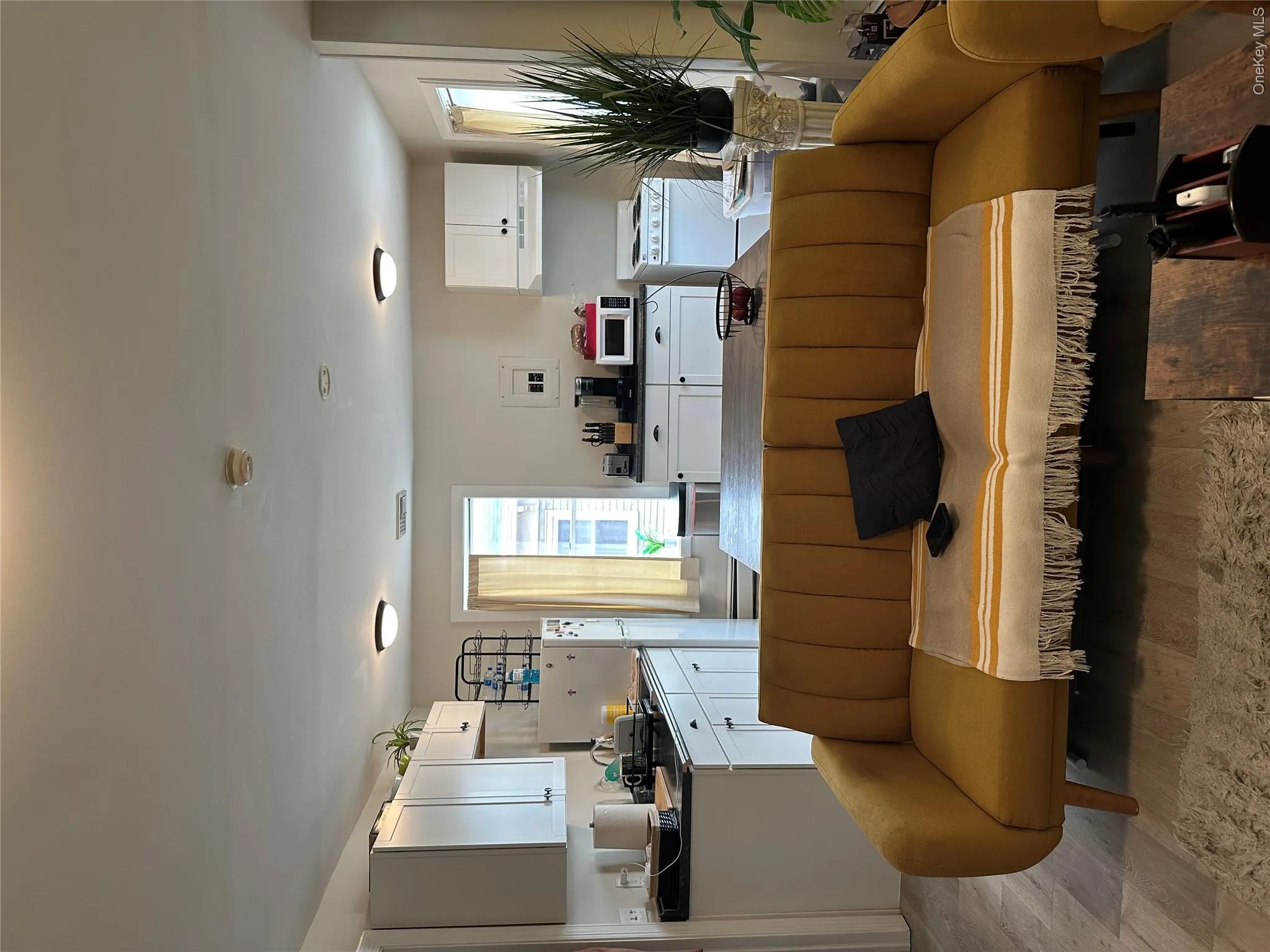 29 Main Street, Warwick (town), NY, 1 Bedroom Bedrooms, 4 Rooms Rooms,1 BathroomBathrooms,Residential Lease,For Rent,Main,0,1010642 29 Main Street, Warwick (town), NY, 1 Bedroom Bedrooms, 4 Rooms Rooms,1 BathroomBathrooms,Residential Lease,For Rent,Main,0,1010642