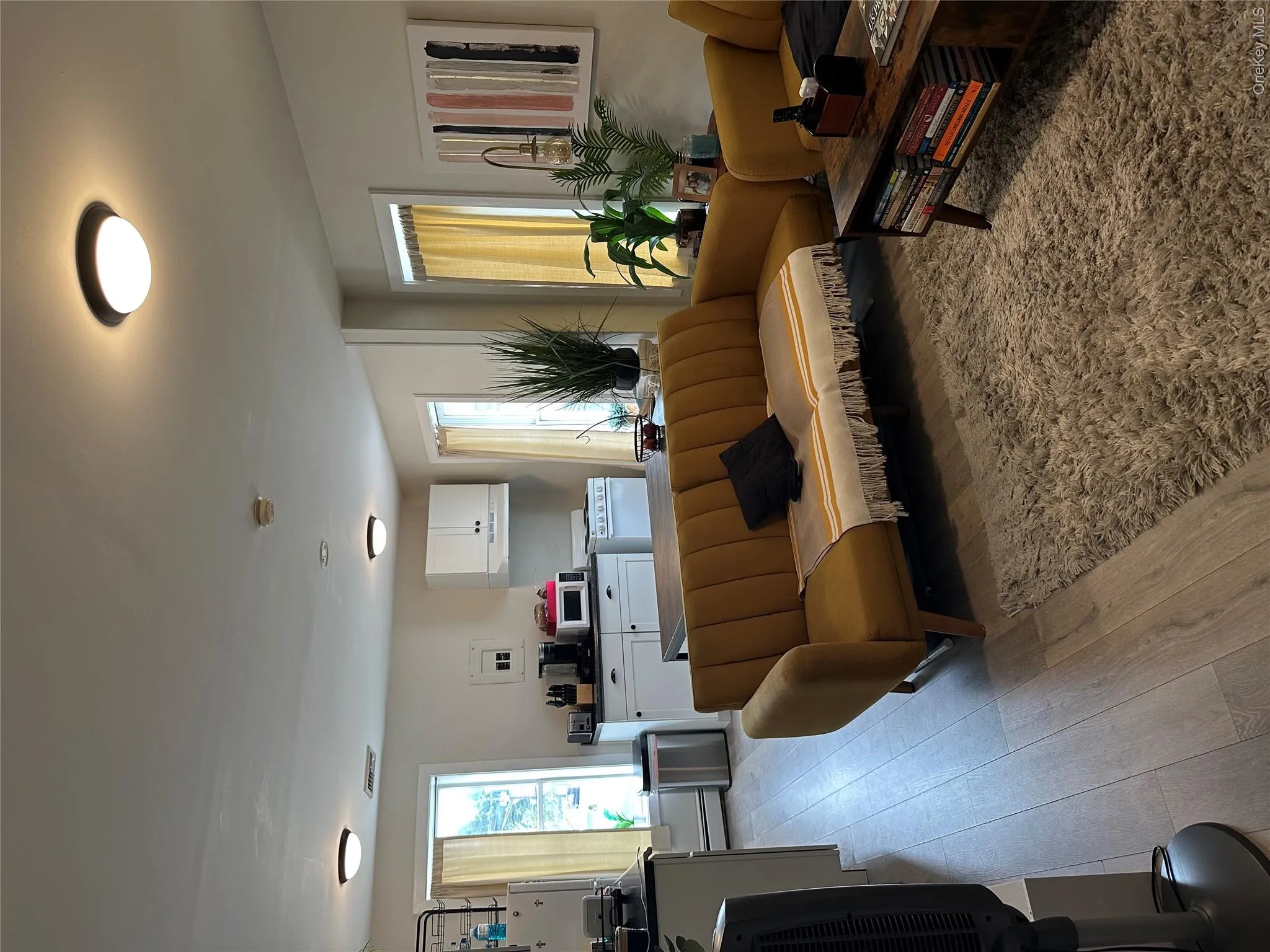29 Main Street, Warwick (town), NY, 1 Bedroom Bedrooms, 4 Rooms Rooms,1 BathroomBathrooms,Residential Lease,For Rent,Main,0,1010642 29 Main Street, Warwick (town), NY, 1 Bedroom Bedrooms, 4 Rooms Rooms,1 BathroomBathrooms,Residential Lease,For Rent,Main,0,1010642