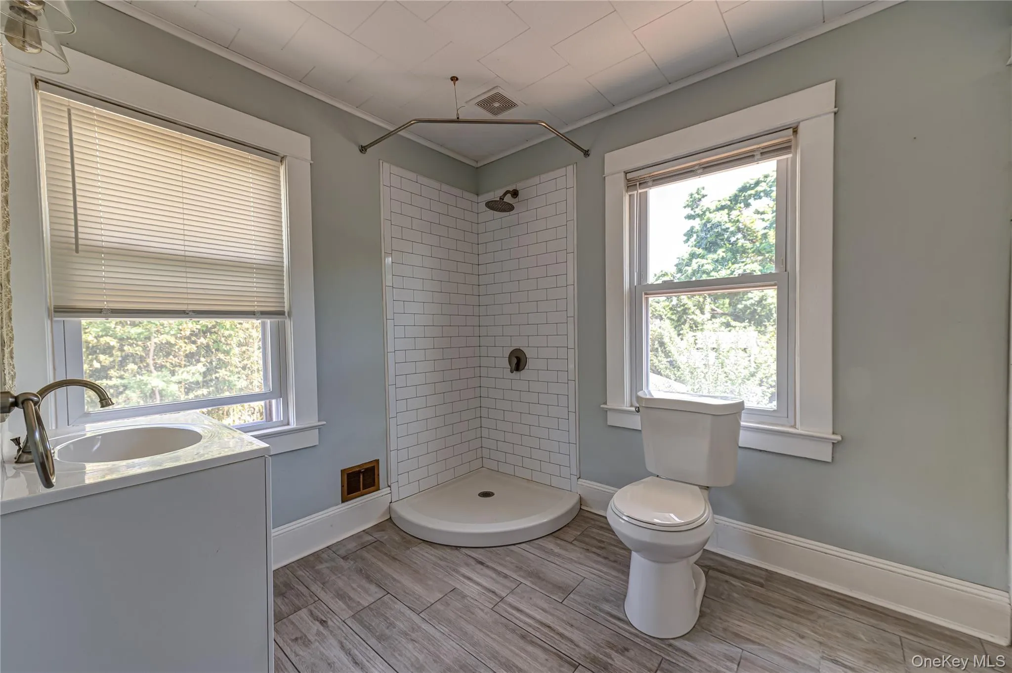 129 Bay Avenue, Brookhaven, NY, 3 Bedrooms Bedrooms, 5 Rooms Rooms,2 BathroomsBathrooms,Residential,For Rent,Bay,0,1010643 129 Bay Avenue, Brookhaven, NY, 3 Bedrooms Bedrooms, 5 Rooms Rooms,2 BathroomsBathrooms,Residential,For Rent,Bay,0,1010643