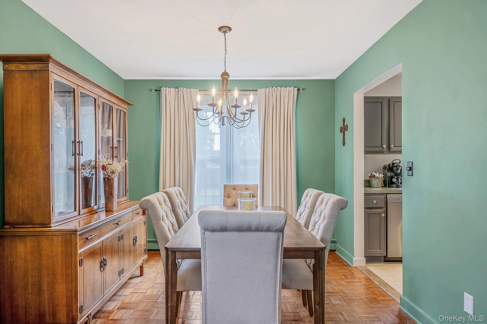 4 Green Terrace, Brookhaven, NY, 3 Bedrooms Bedrooms, 9 Rooms Rooms,1 BathroomBathrooms,Residential,For Rent,Green,0,1010645 4 Green Terrace, Brookhaven, NY, 3 Bedrooms Bedrooms, 9 Rooms Rooms,1 BathroomBathrooms,Residential,For Rent,Green,0,1010645