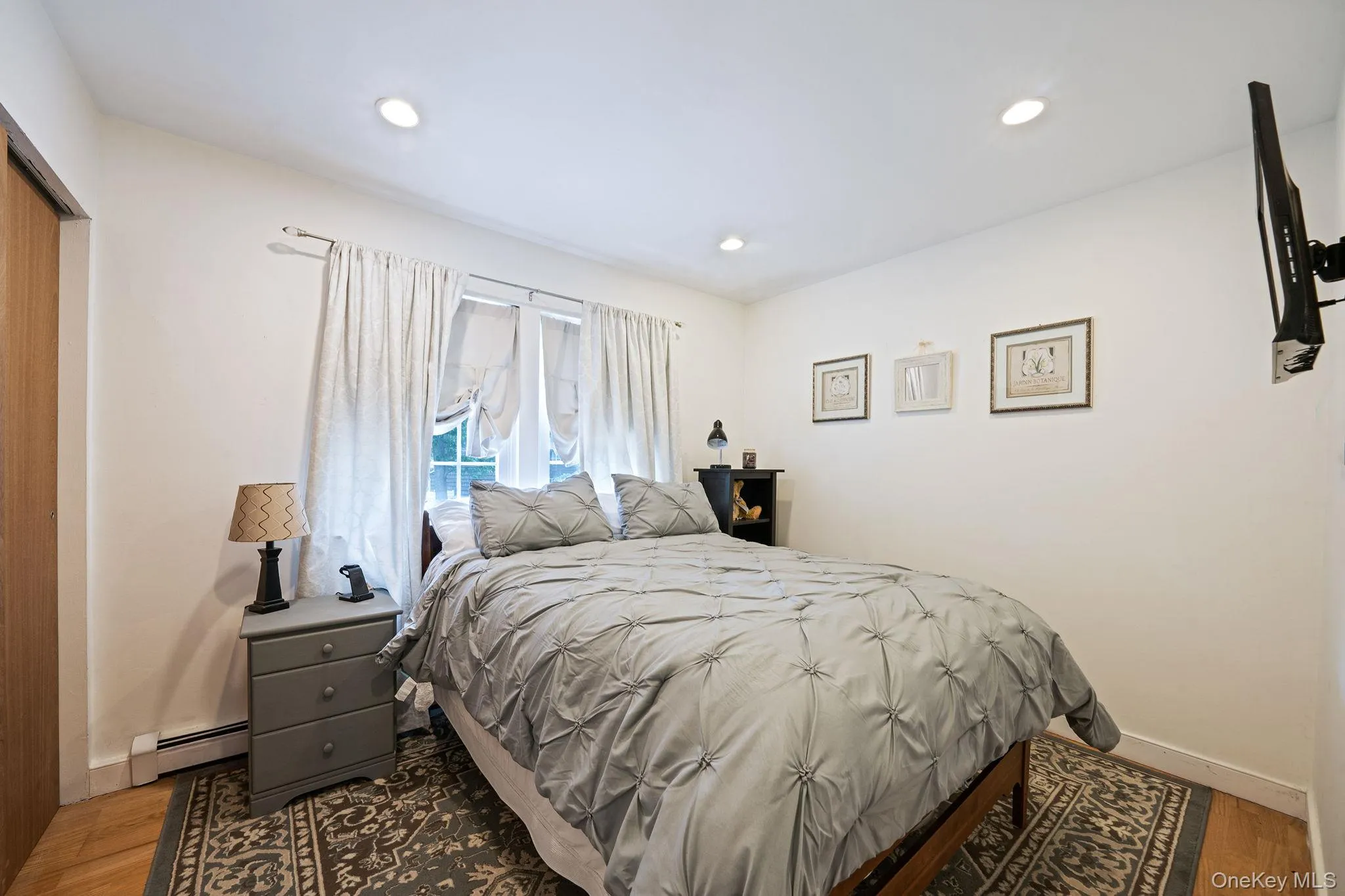 4 Green Terrace, Brookhaven, NY, 3 Bedrooms Bedrooms, 9 Rooms Rooms,1 BathroomBathrooms,Residential,For Rent,Green,0,1010645 4 Green Terrace, Brookhaven, NY, 3 Bedrooms Bedrooms, 9 Rooms Rooms,1 BathroomBathrooms,Residential,For Rent,Green,0,1010645